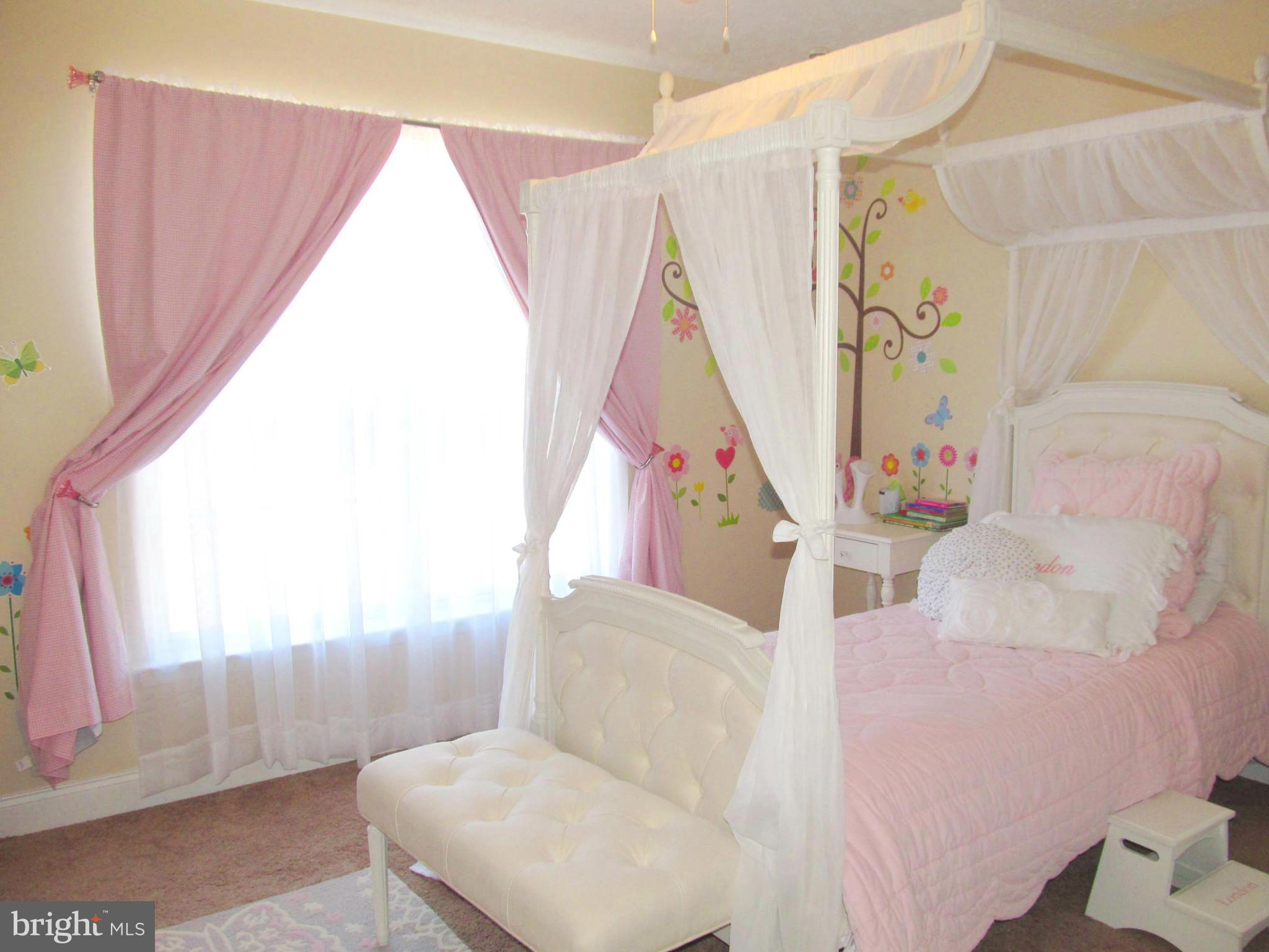 ASHFORD - Residential