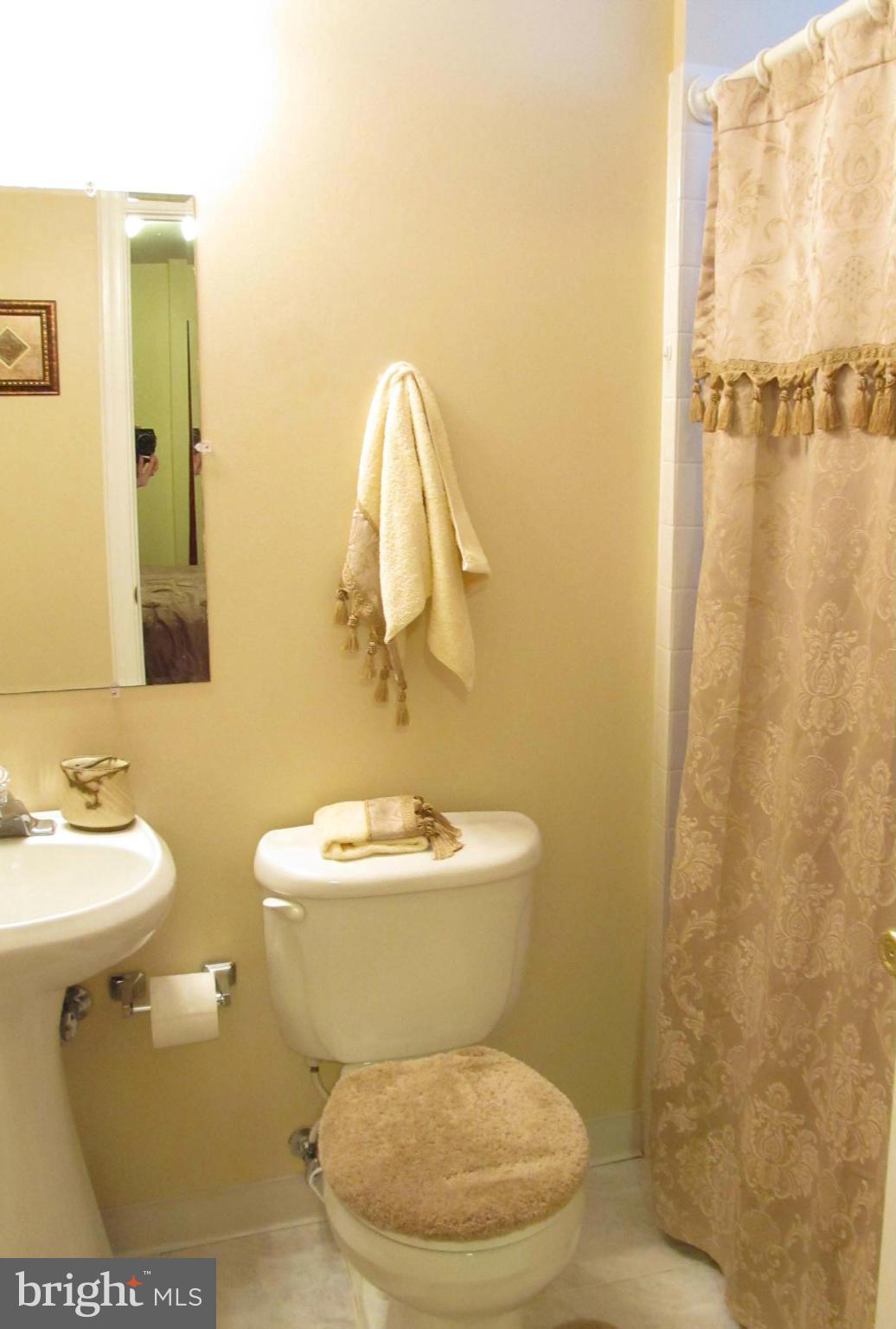 ASHFORD - Residential