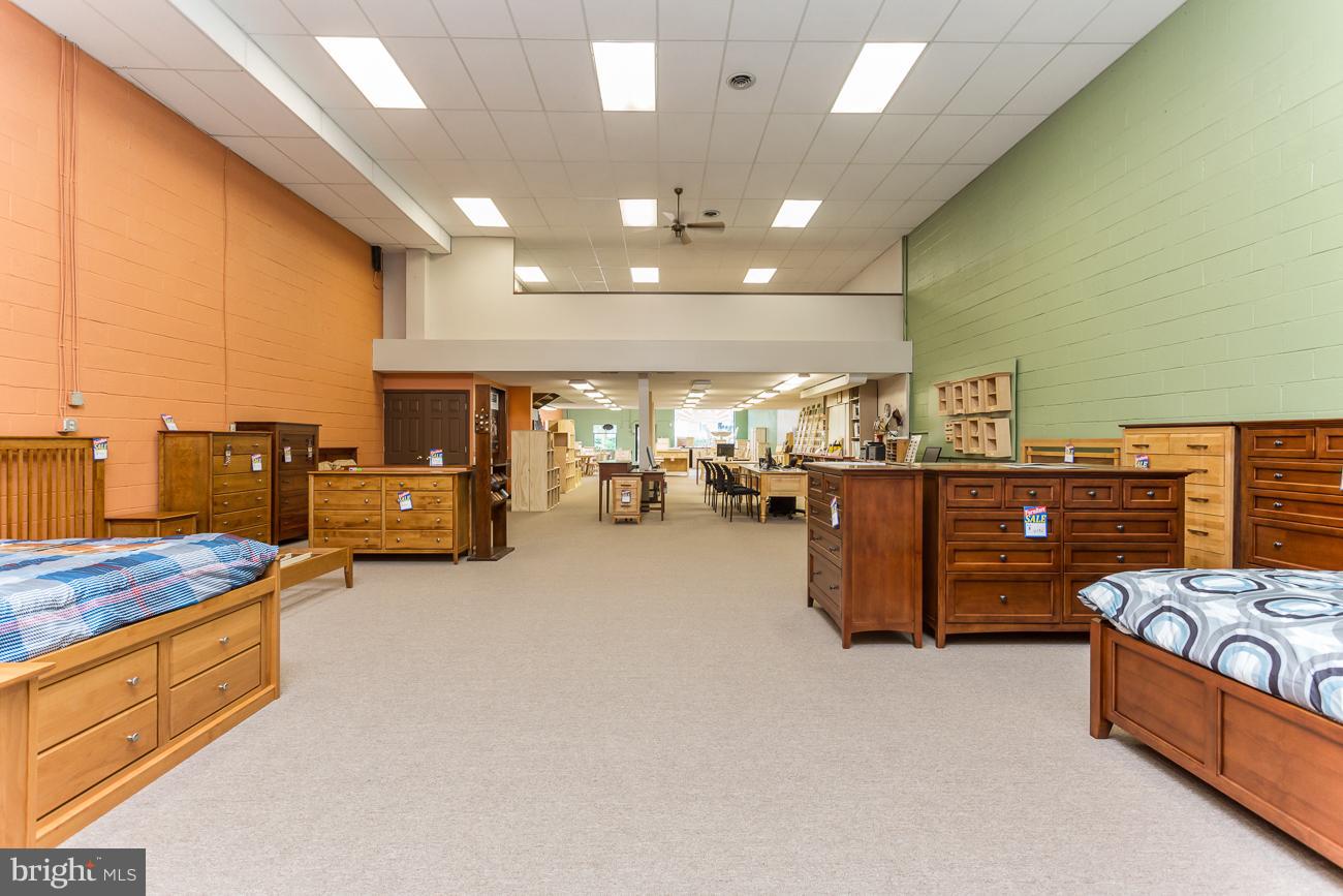 BUILD AMERICA - Commercial Sale