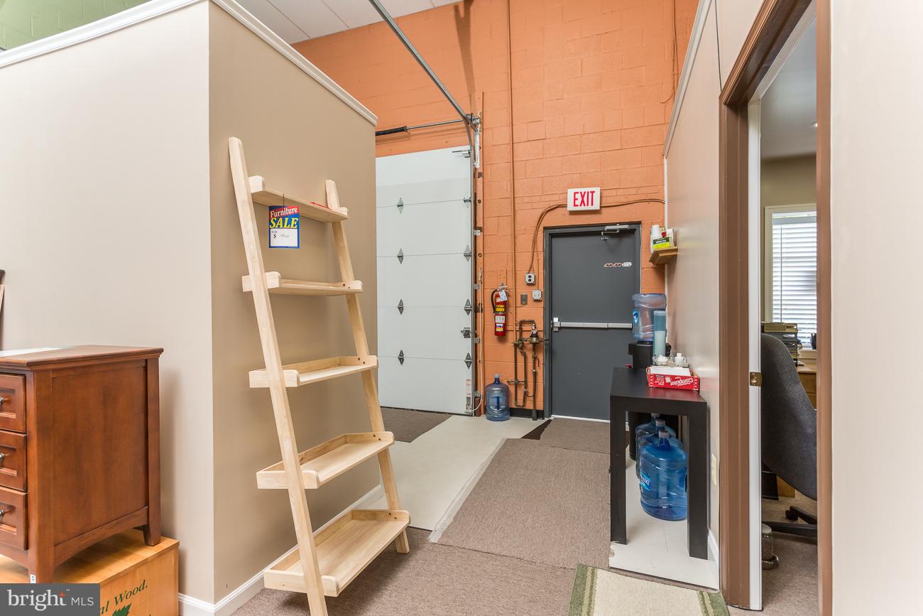 BUILD AMERICA - Commercial Sale