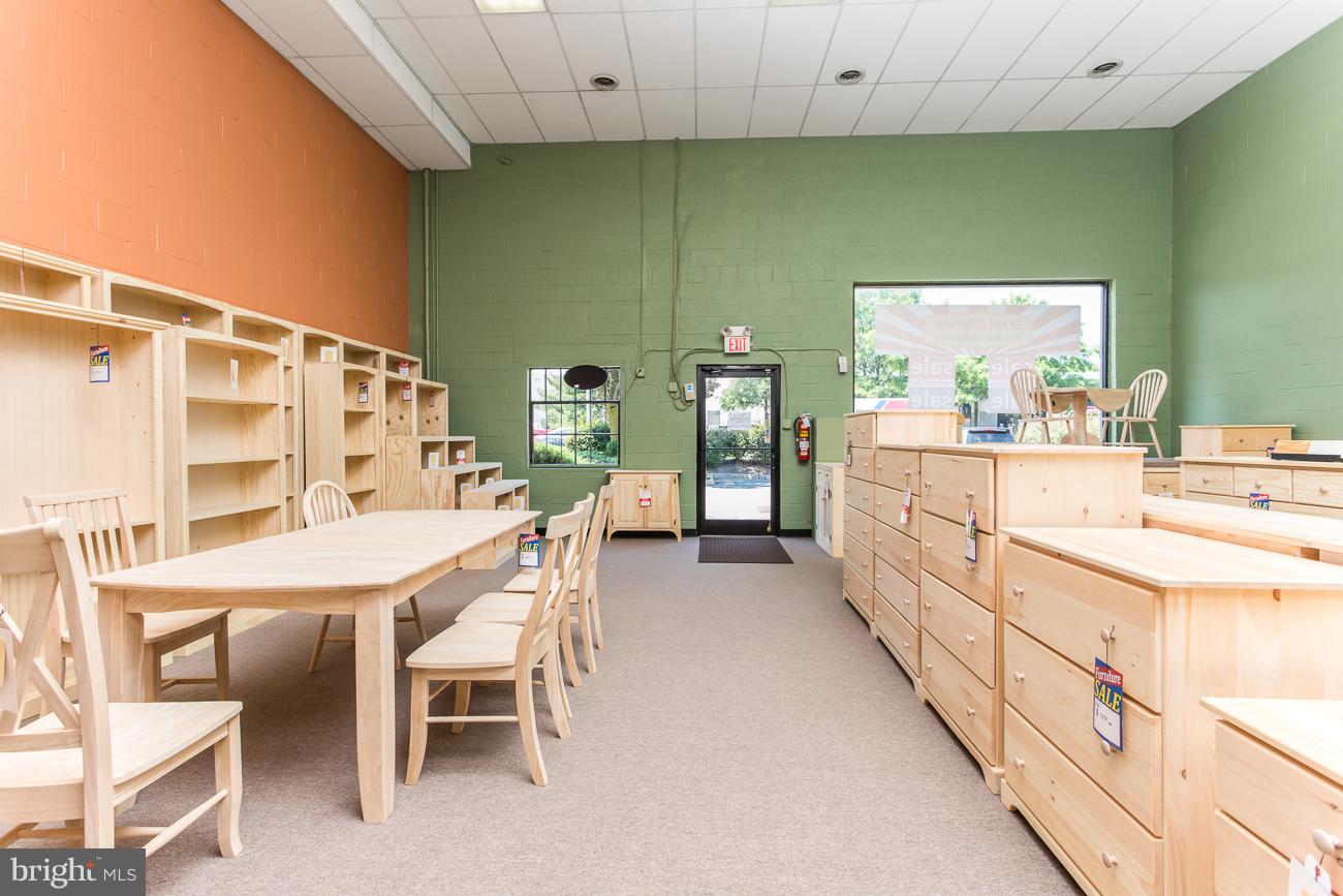 BUILD AMERICA - Commercial Sale