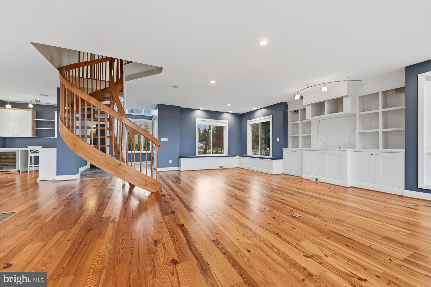 TURNBULL ESTATES - Residential