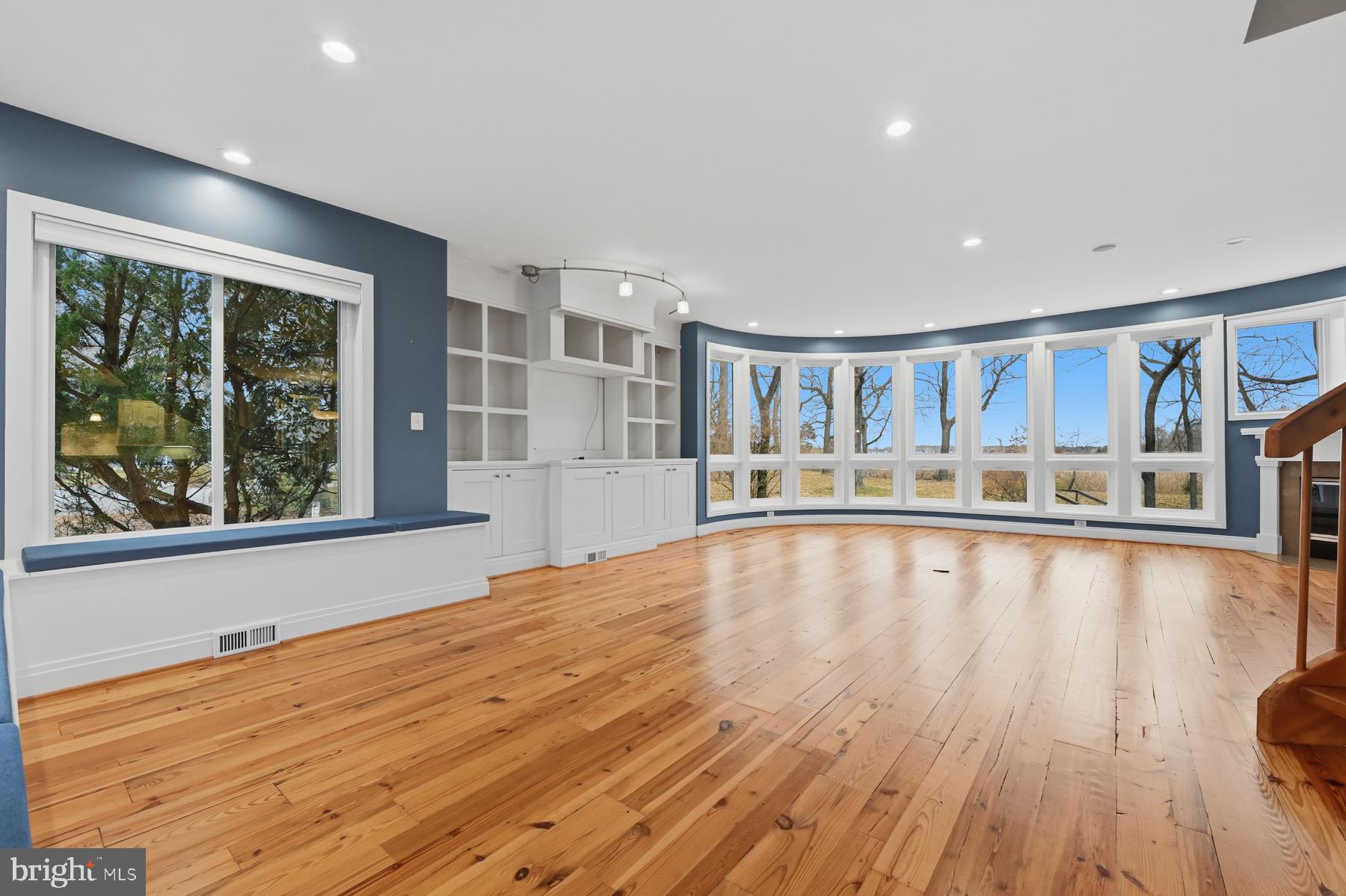 TURNBULL ESTATES - Residential