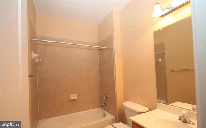 THE TOWNES AT VILLAGE PLACE - Residential Lease