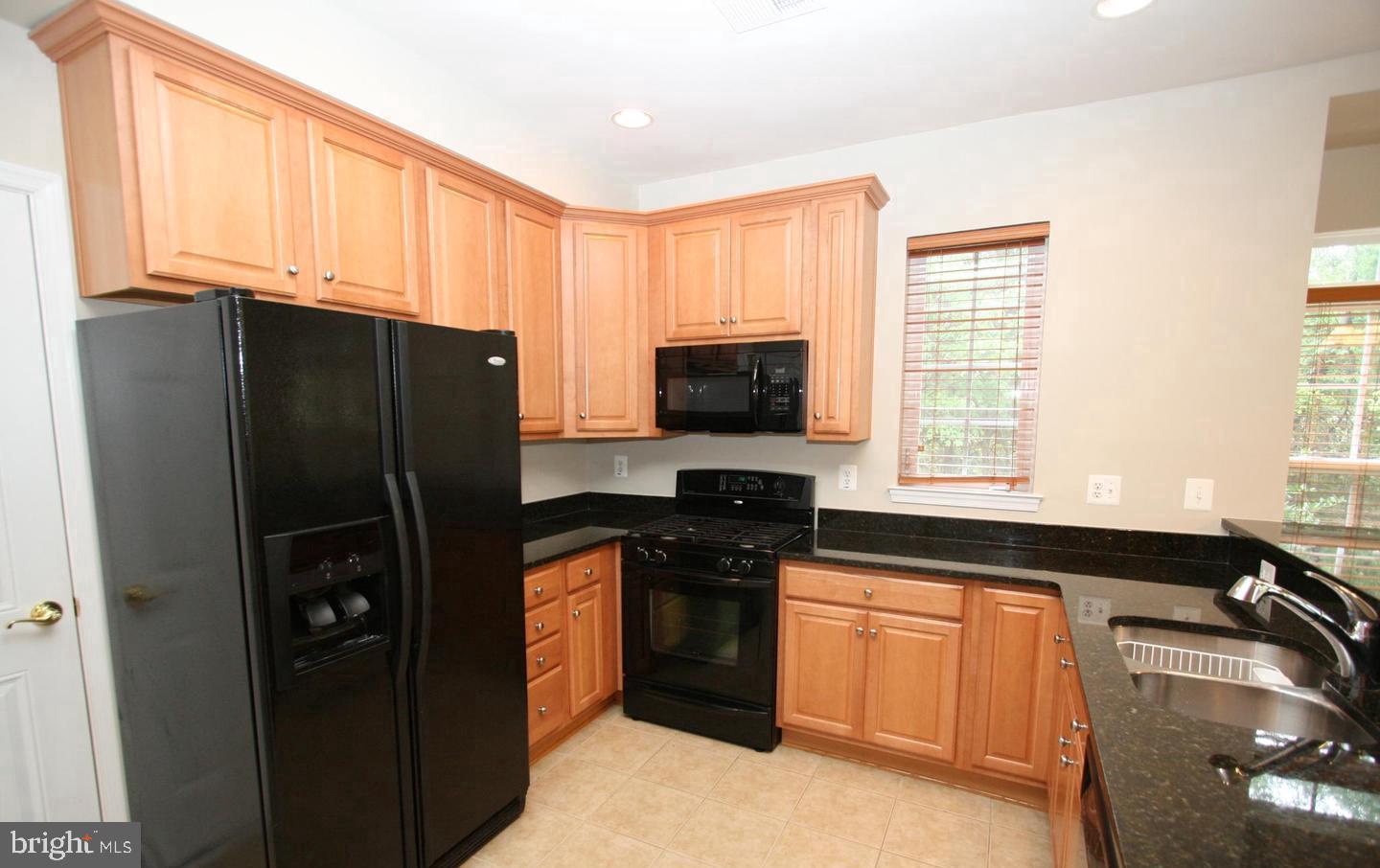 THE TOWNES AT VILLAGE PLACE - Residential Lease