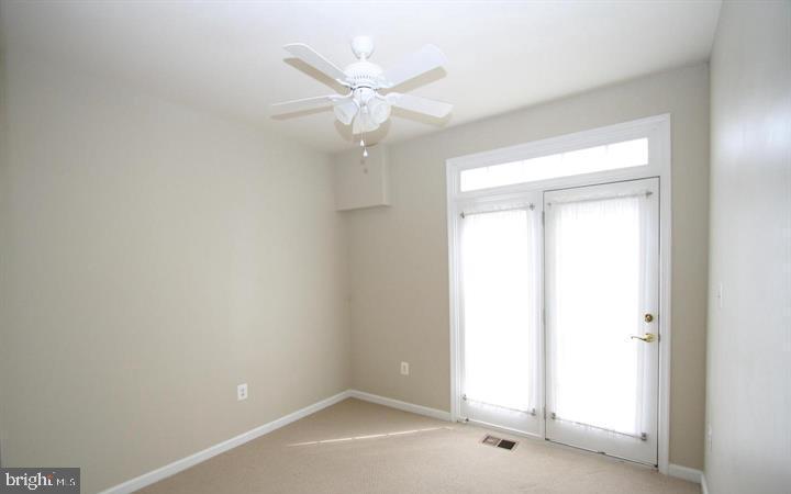 THE TOWNES AT VILLAGE PLACE - Residential Lease