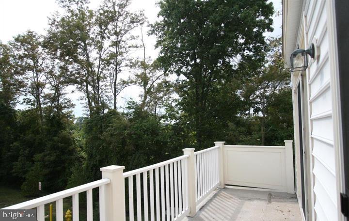 THE TOWNES AT VILLAGE PLACE - Residential Lease