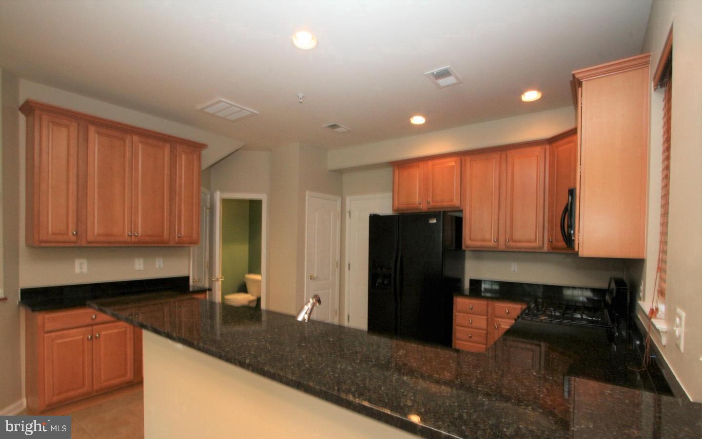 THE TOWNES AT VILLAGE PLACE - Residential Lease