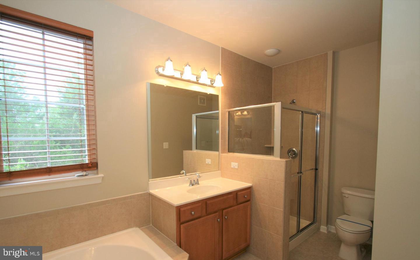 THE TOWNES AT VILLAGE PLACE - Residential Lease