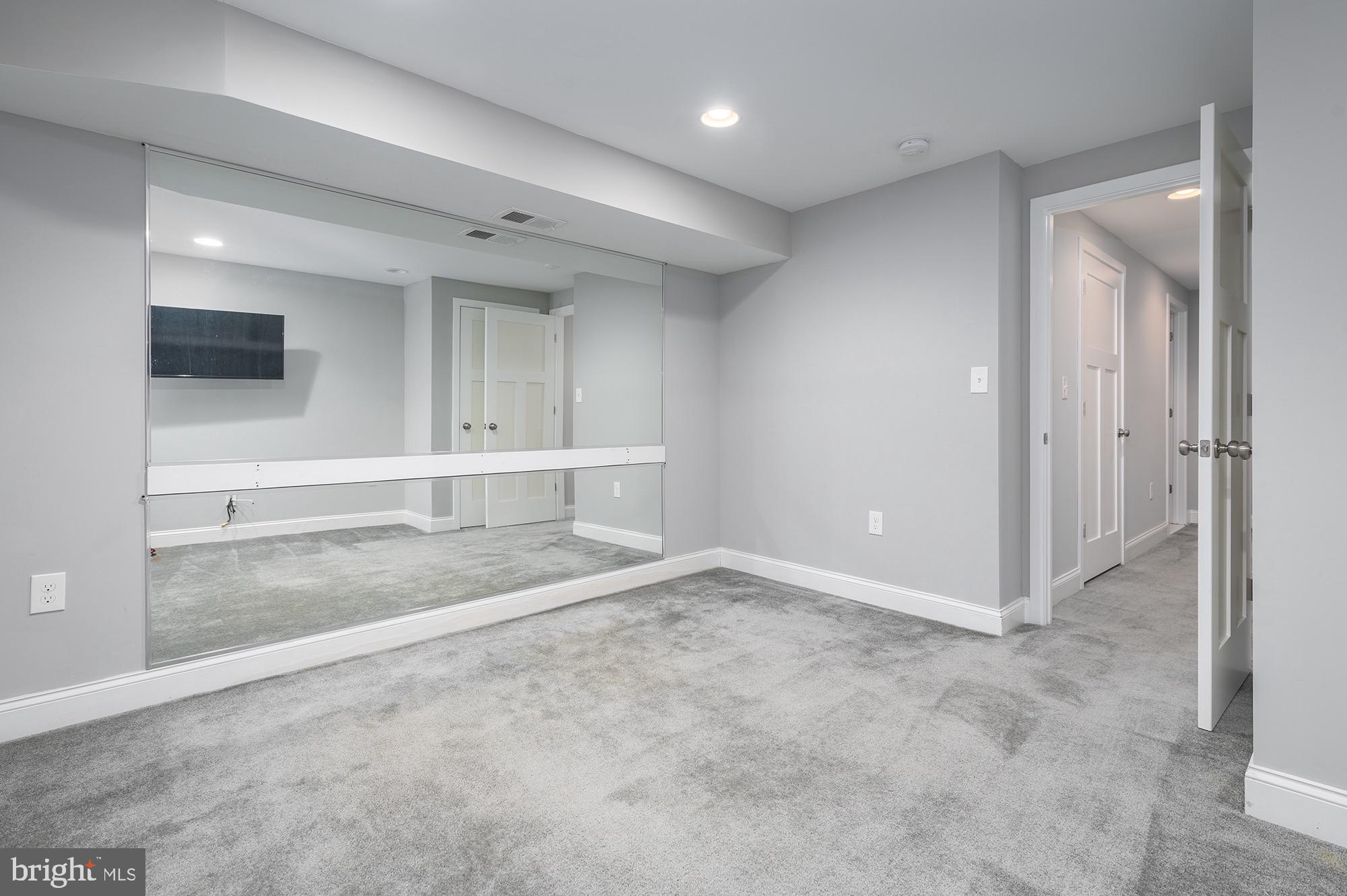 PATTERSON PARK - Residential Lease