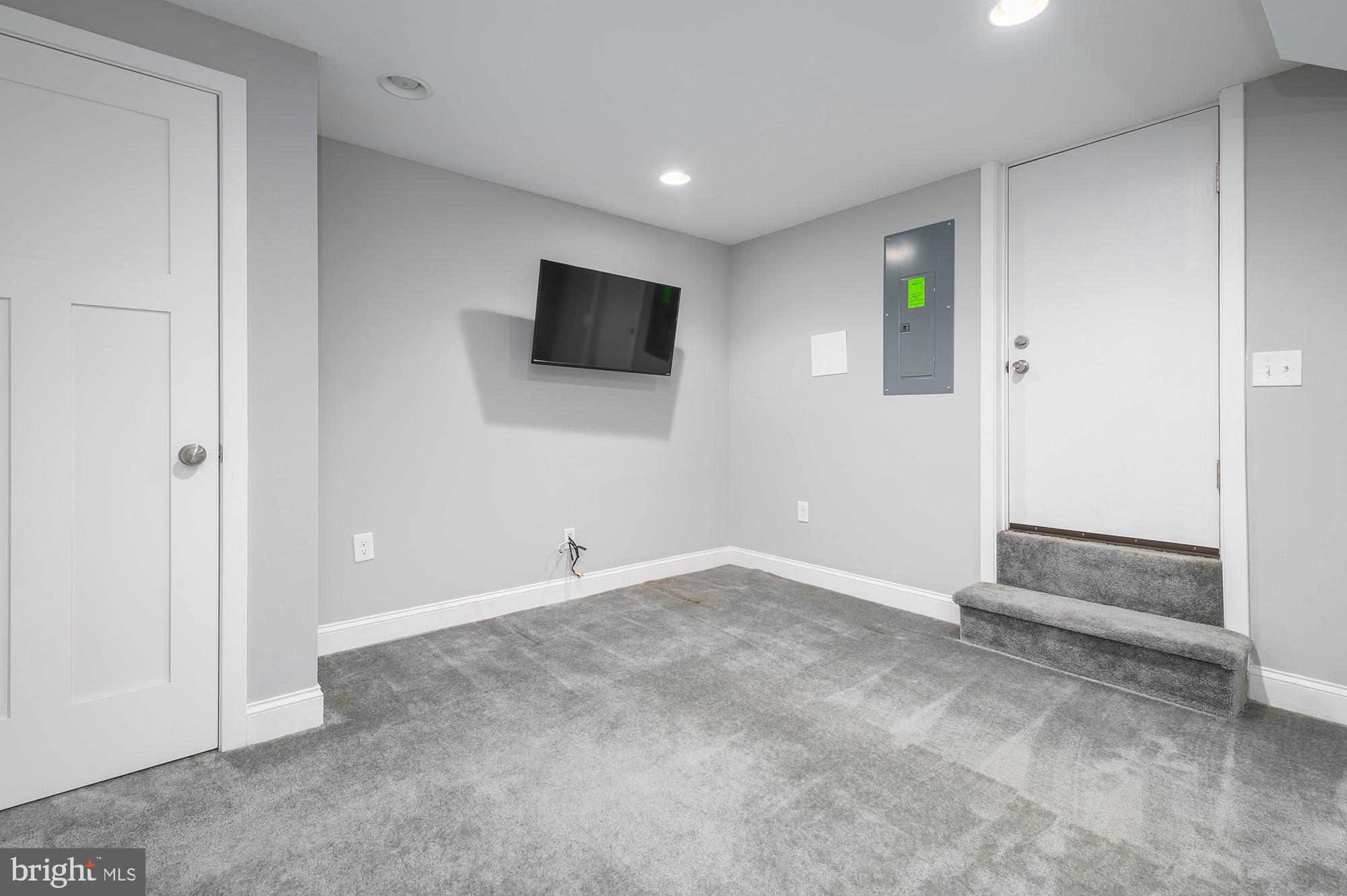 PATTERSON PARK - Residential Lease