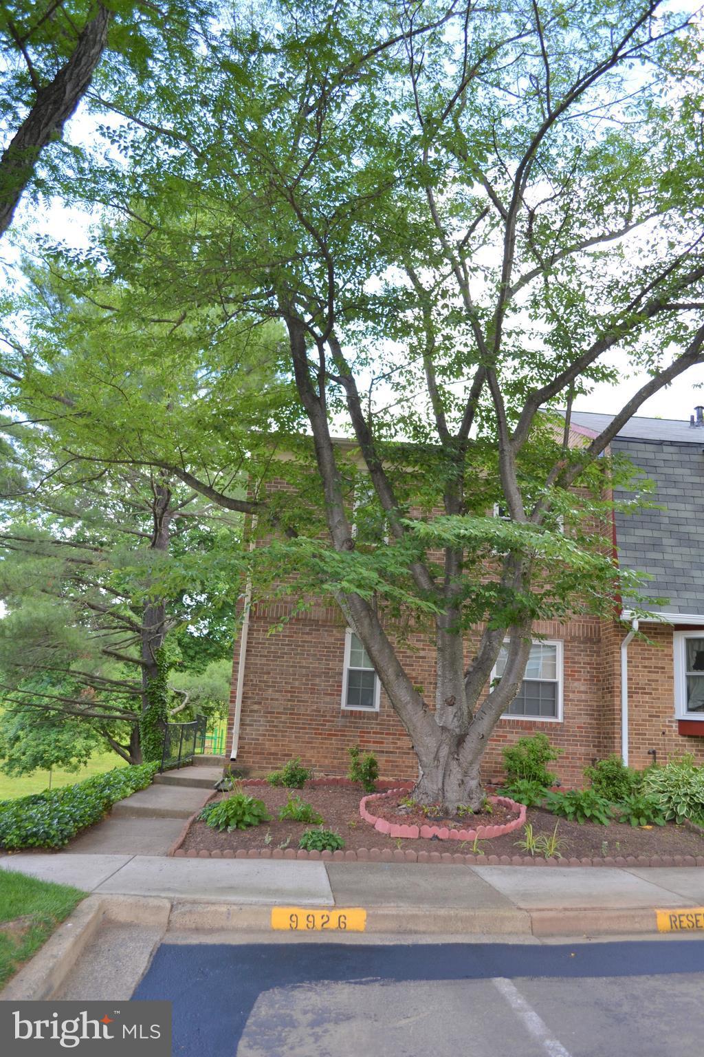 LAKEPOINTE - Residential Lease