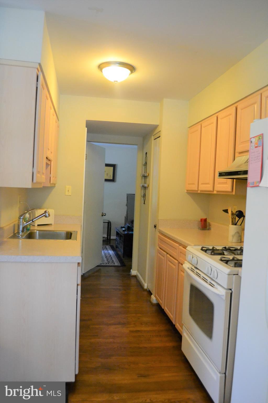 LAKEPOINTE - Residential Lease