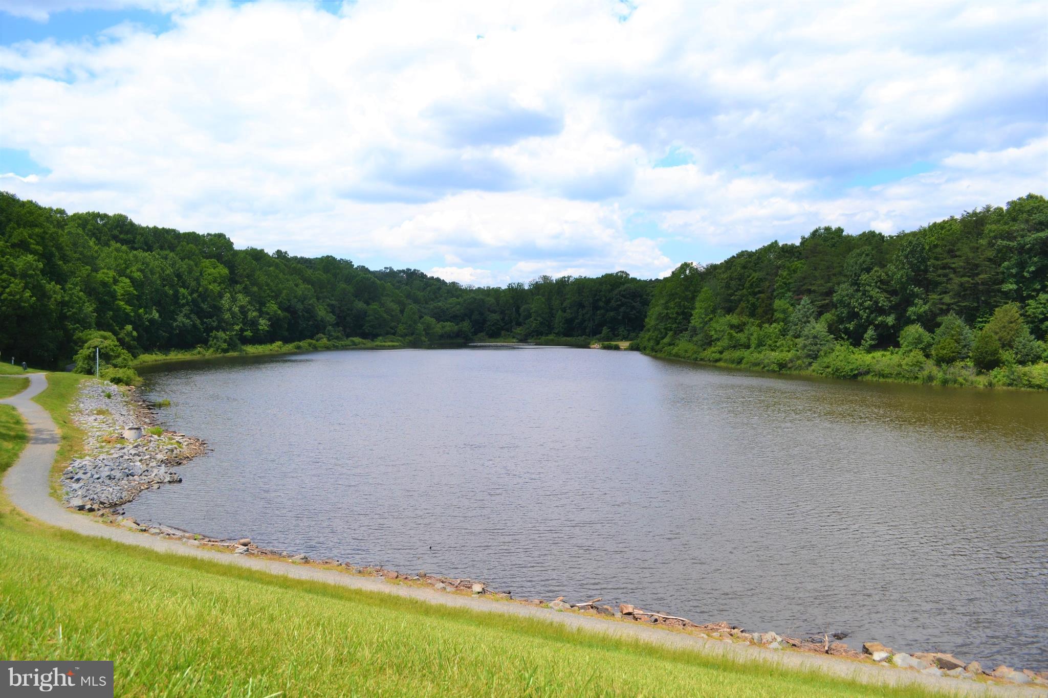 LAKEPOINTE - Residential Lease