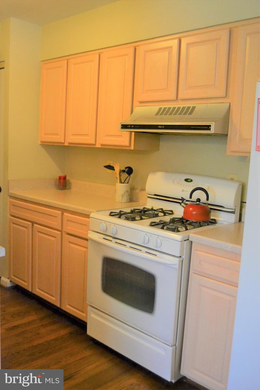 LAKEPOINTE - Residential Lease