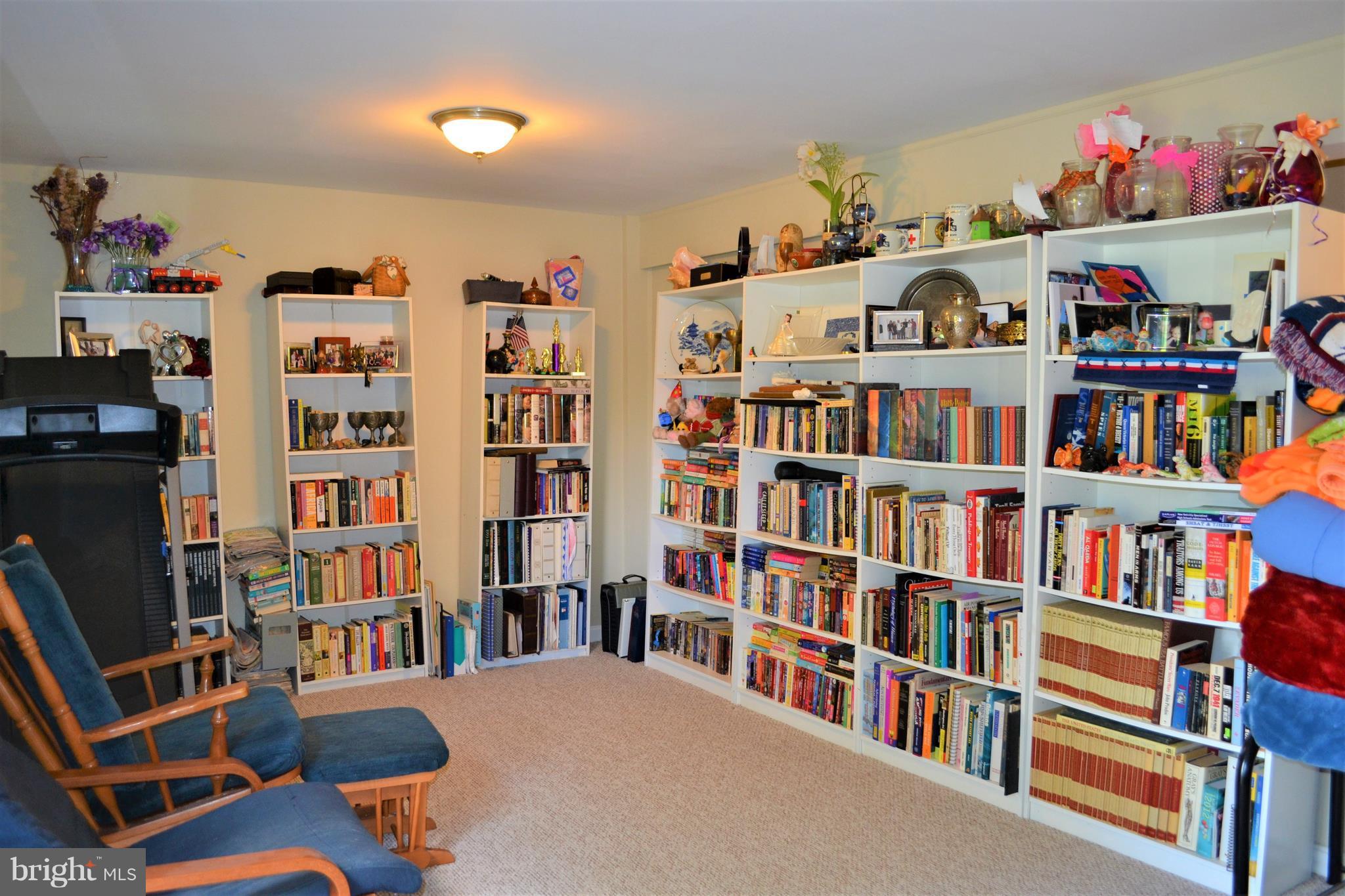 LAKEPOINTE - Residential Lease