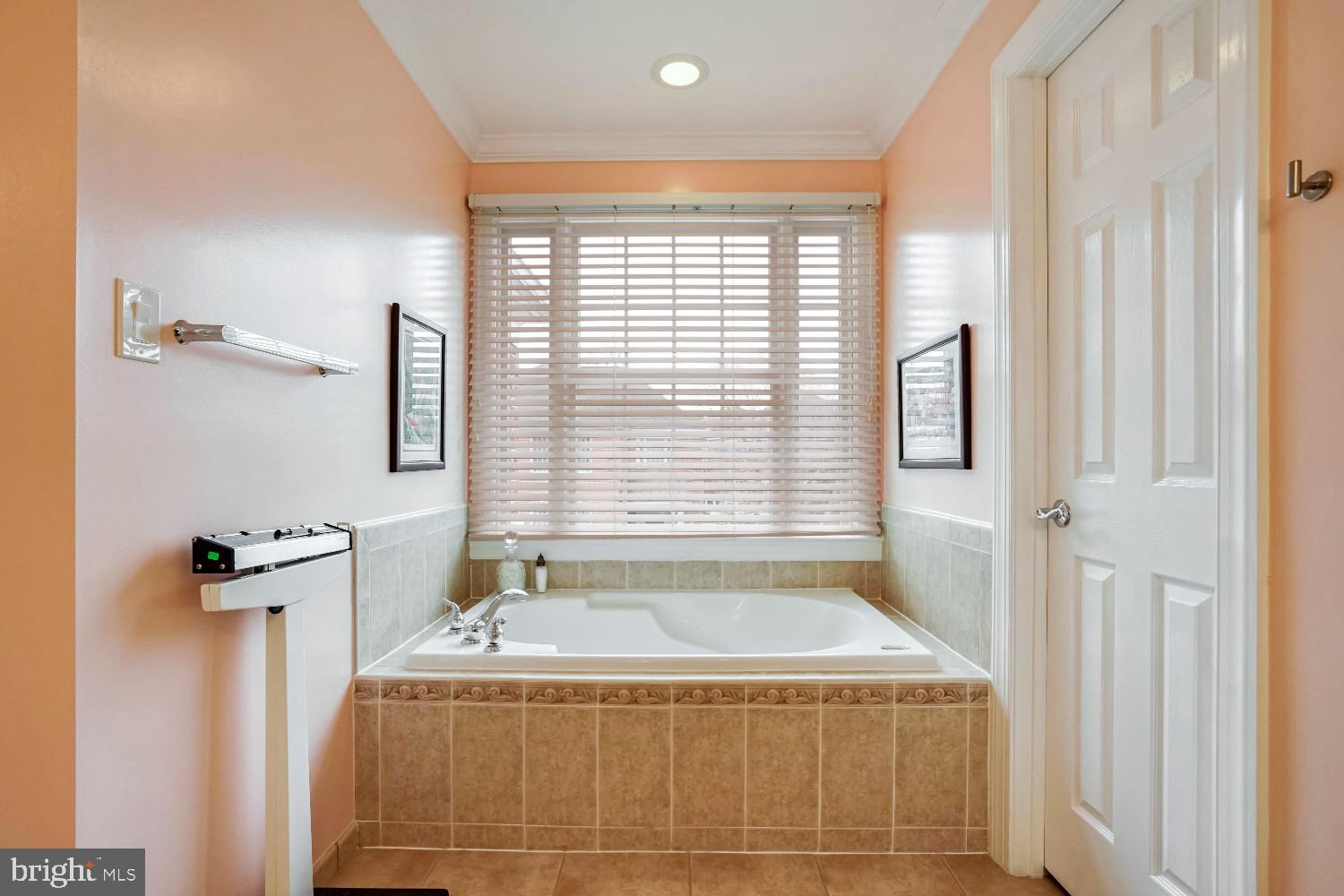 ARDEN OAKS - Residential