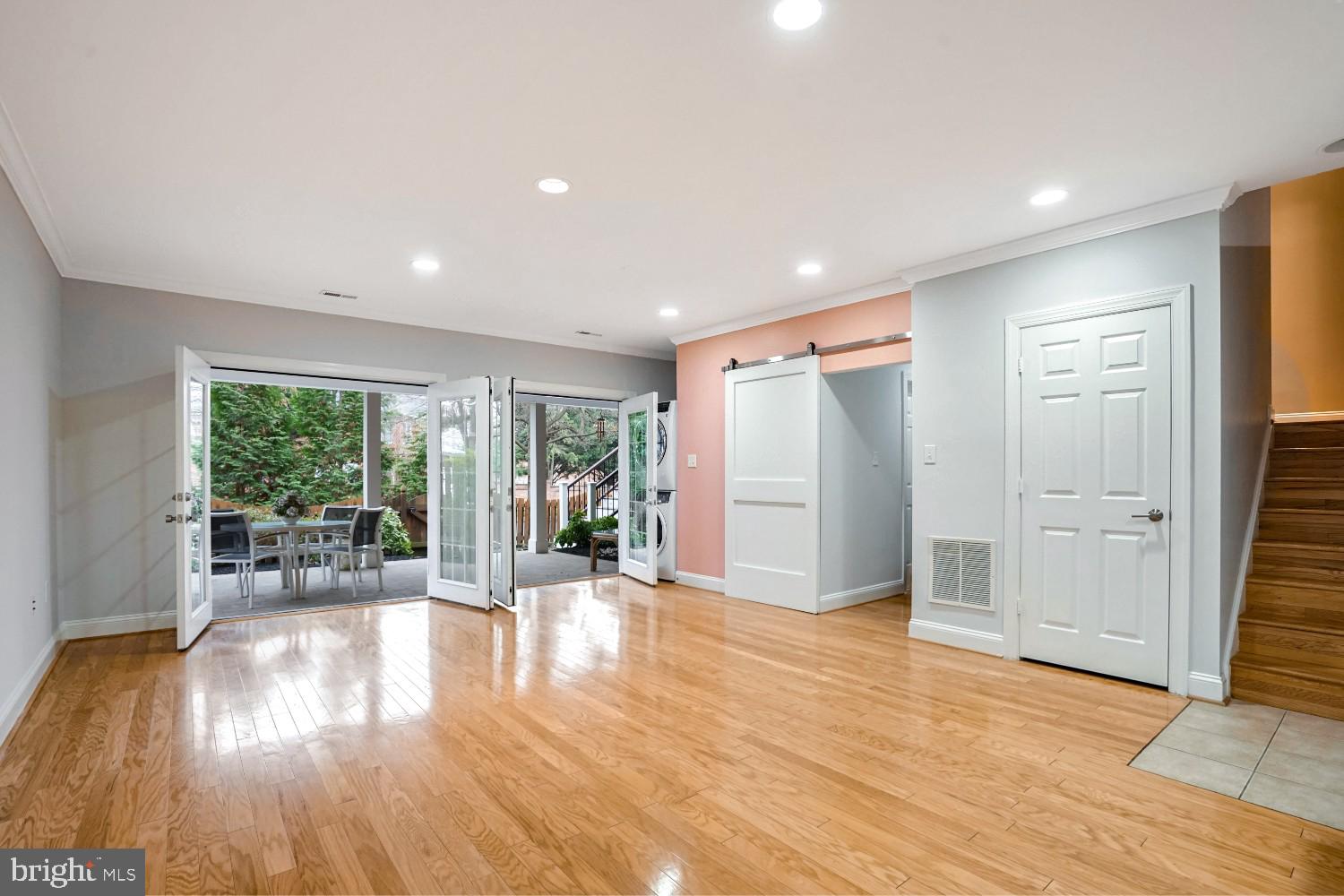 ARDEN OAKS - Residential