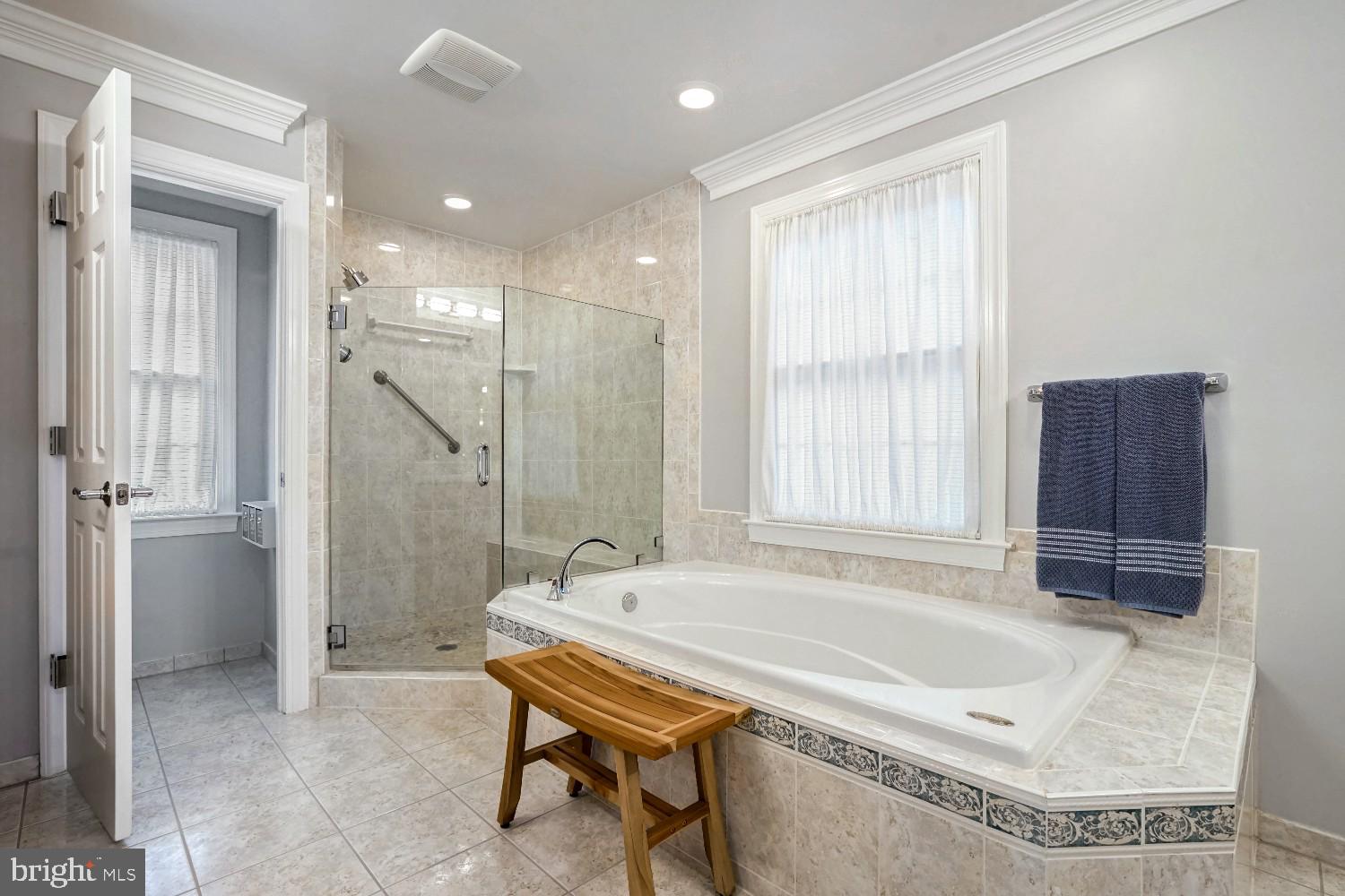 ARDEN OAKS - Residential