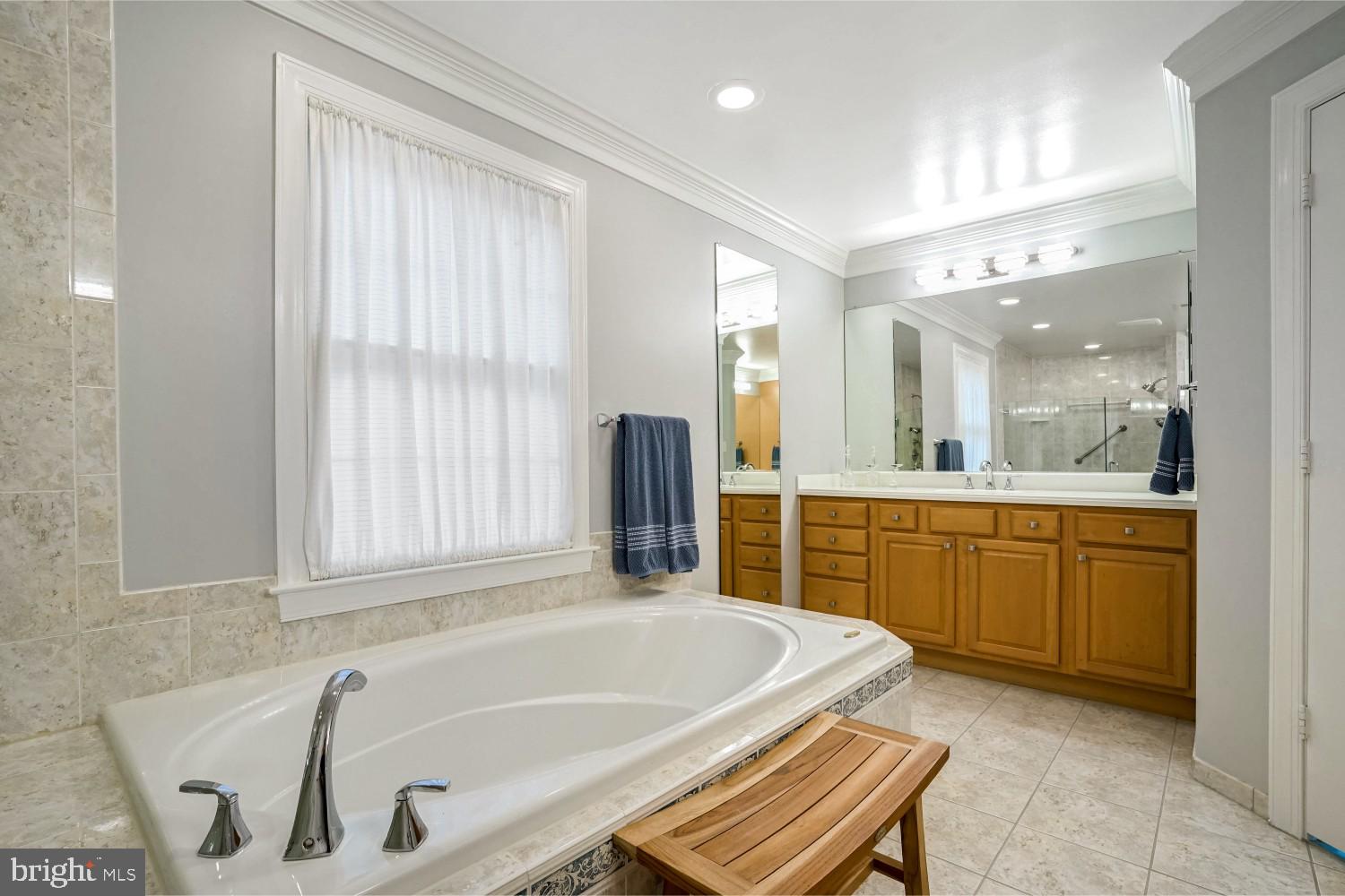 ARDEN OAKS - Residential