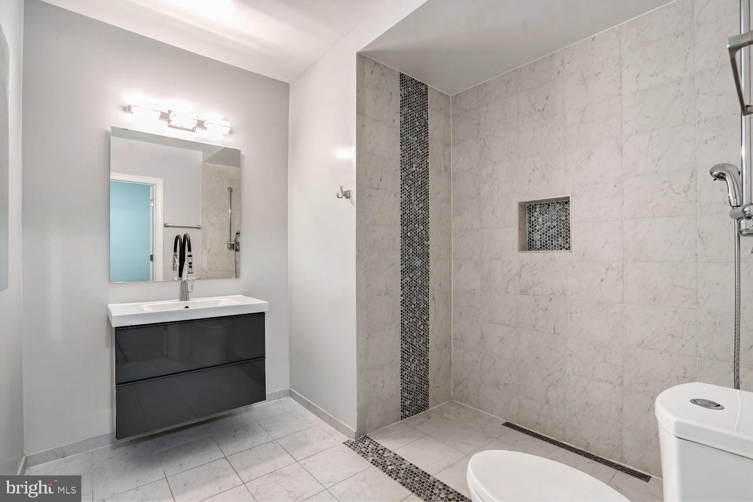 ARDEN OAKS - Residential