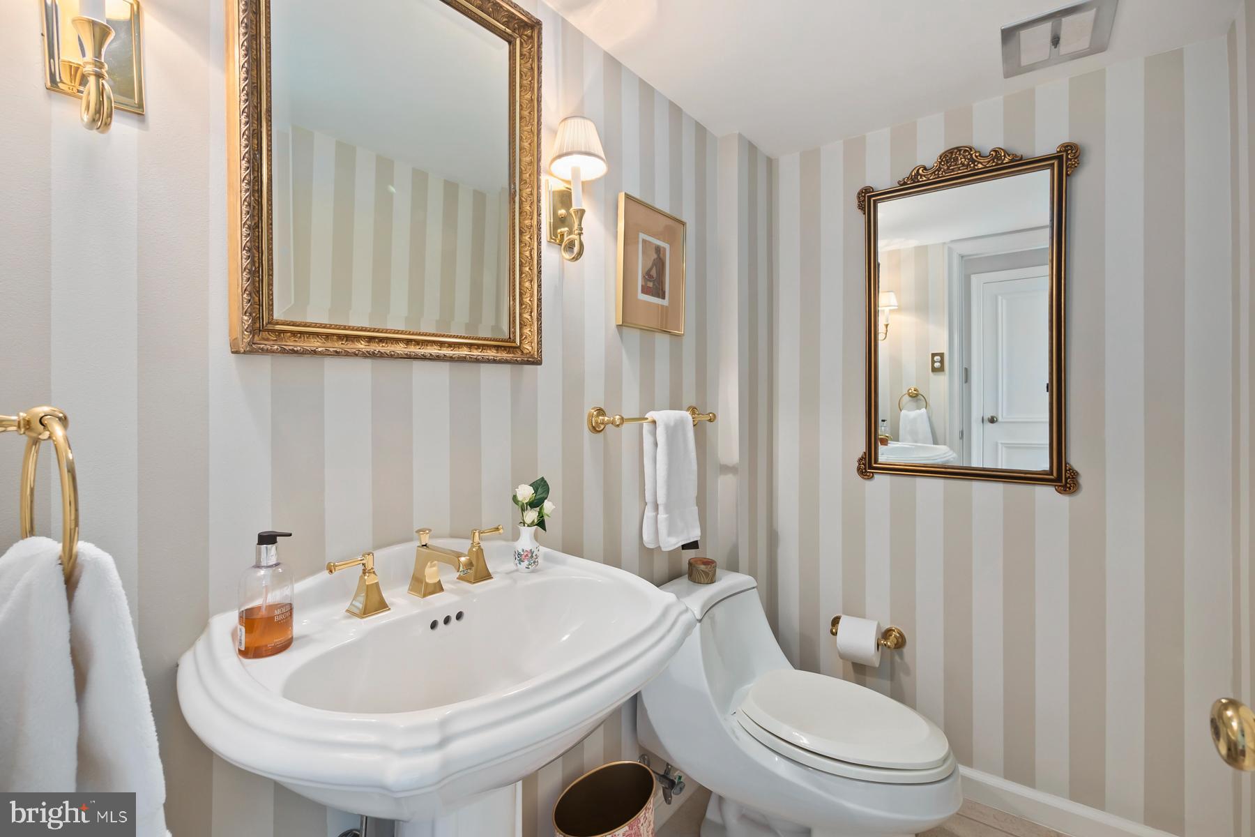 HARRITON FARM - Residential