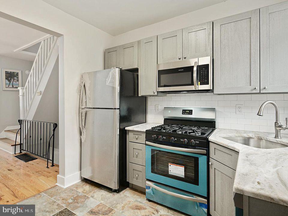 WHITMAN - Residential Lease