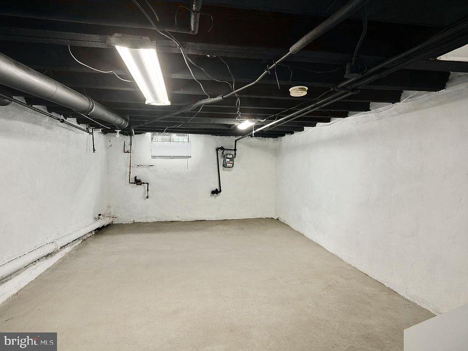 WHITMAN - Residential Lease