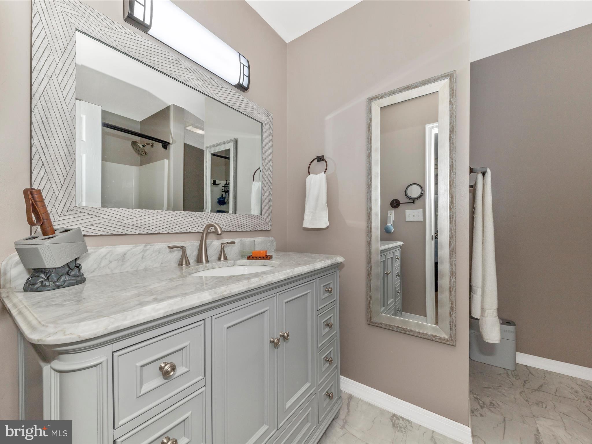 HAMMONDS MILL - Residential