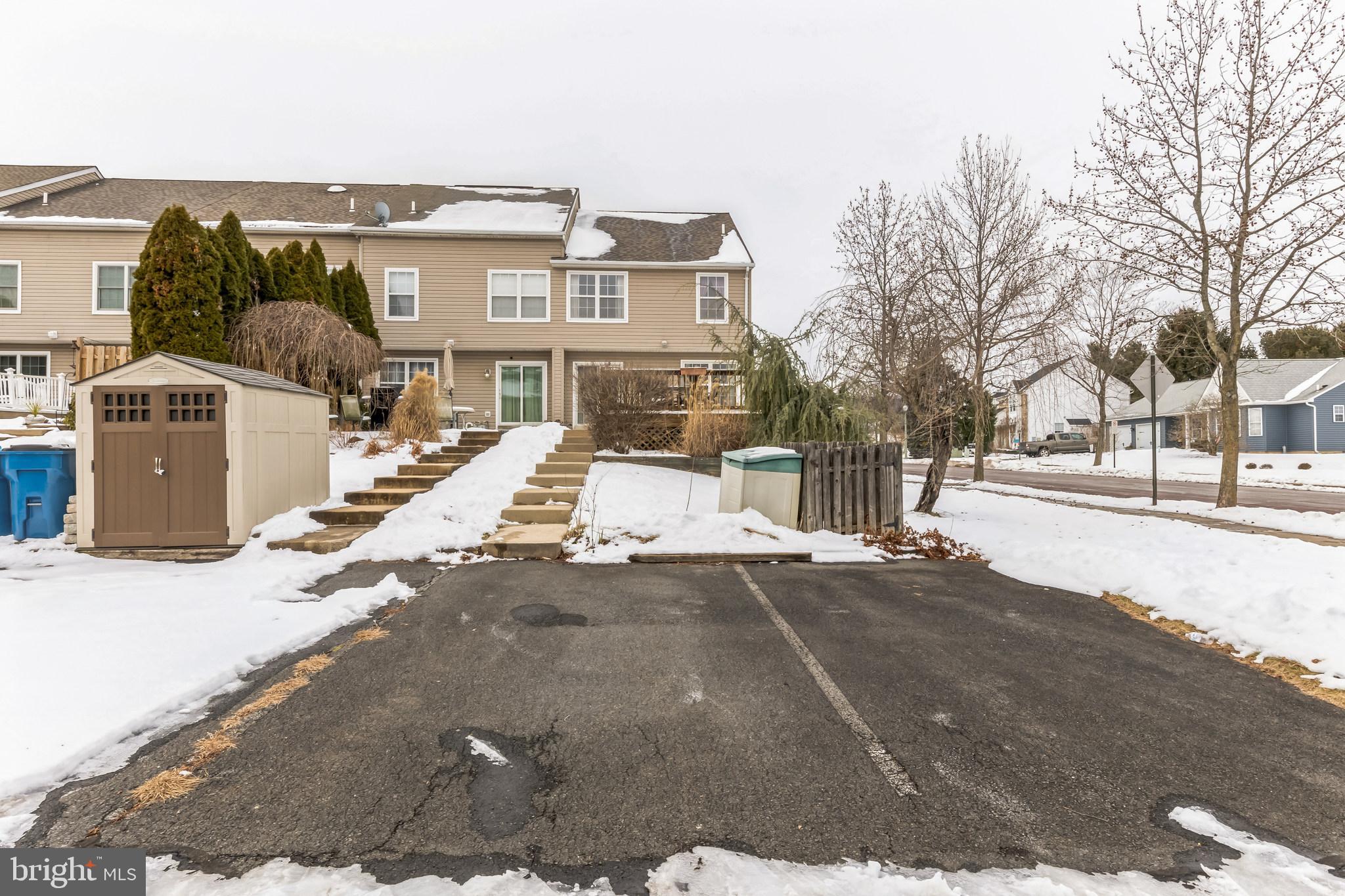 THE PINES AT PENNR - Residential