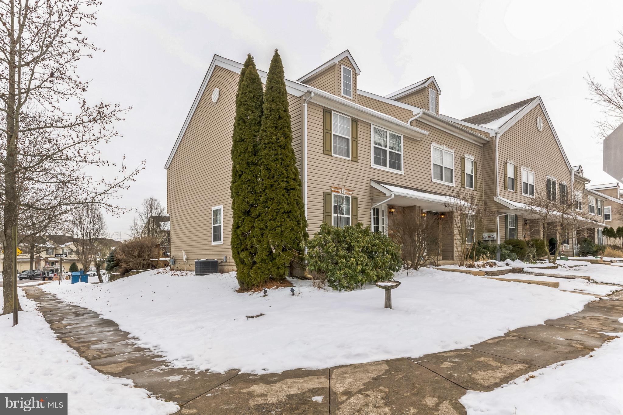THE PINES AT PENNR - Residential