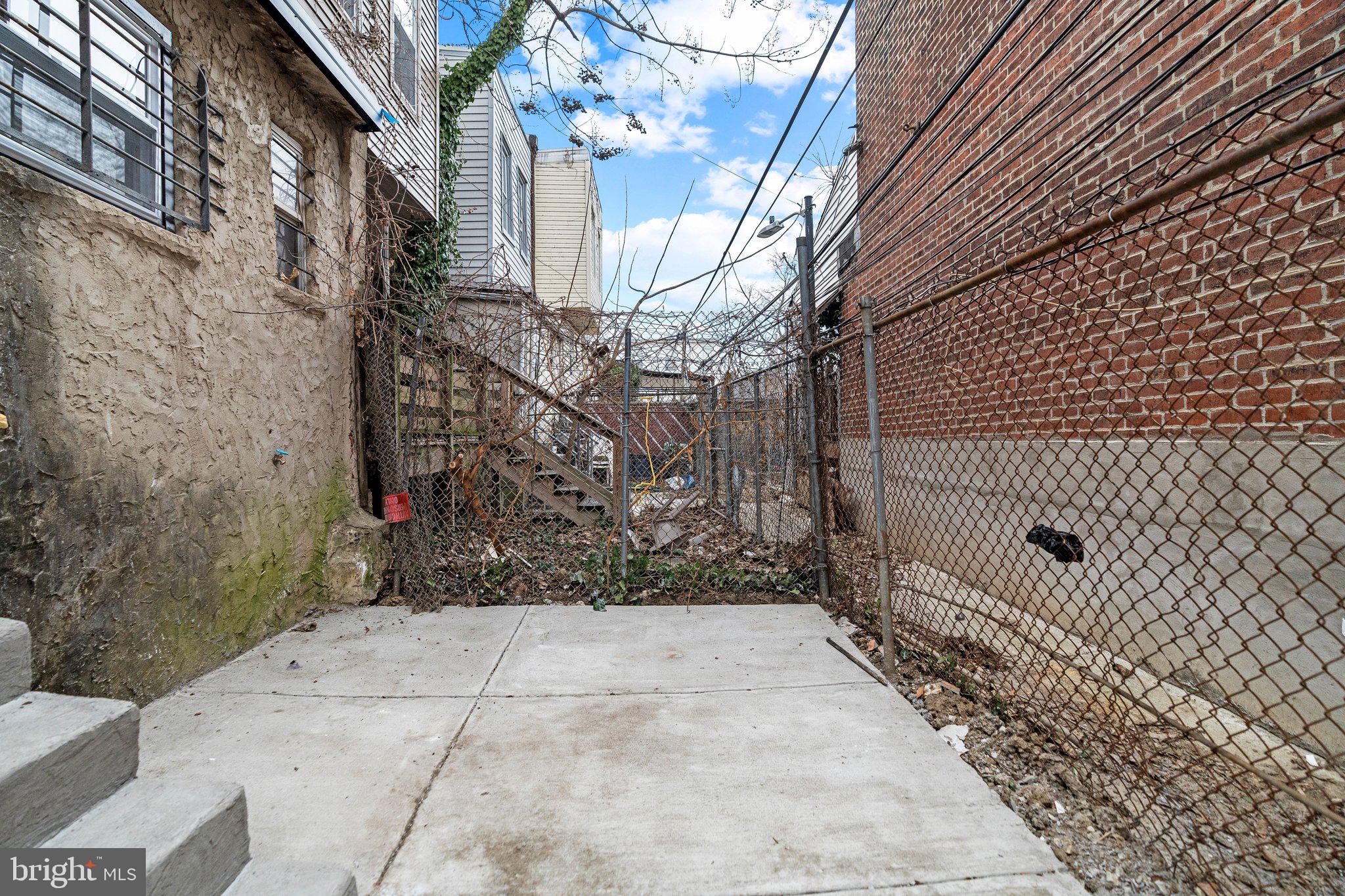 COBBS CREEK - Residential