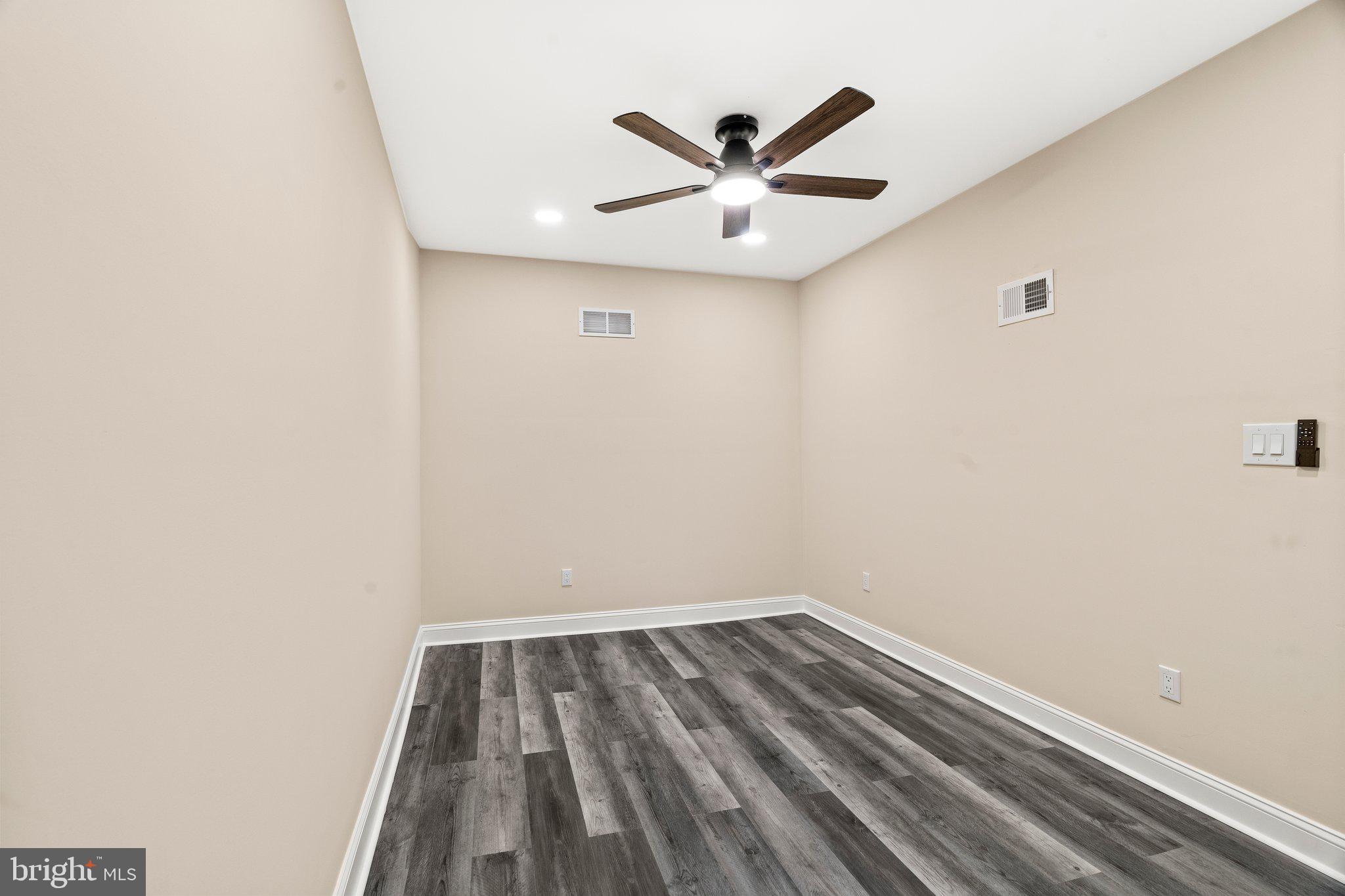 COBBS CREEK - Residential