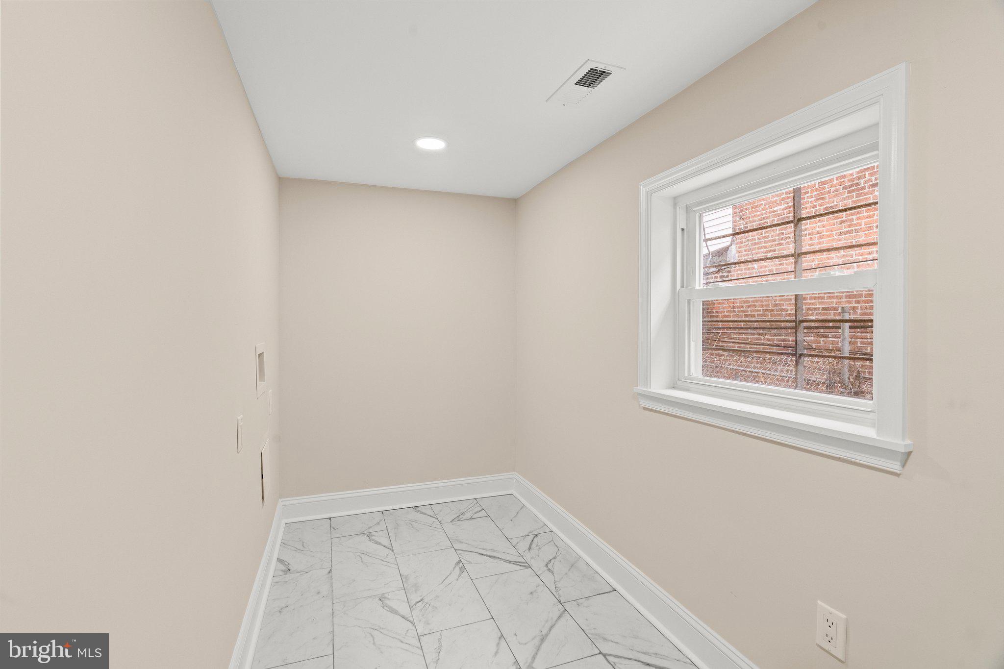 COBBS CREEK - Residential