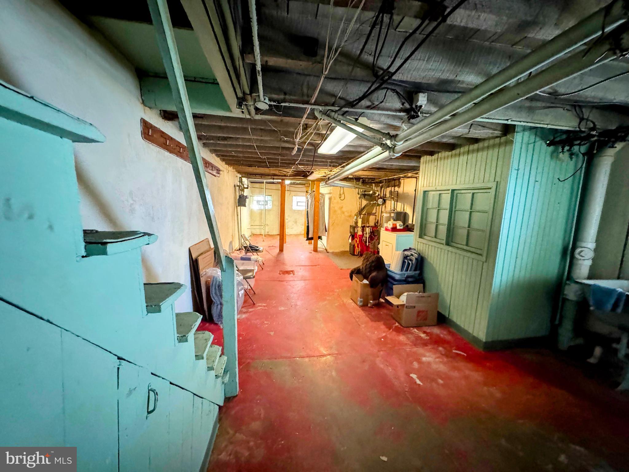 WEST OAK LANE - Residential