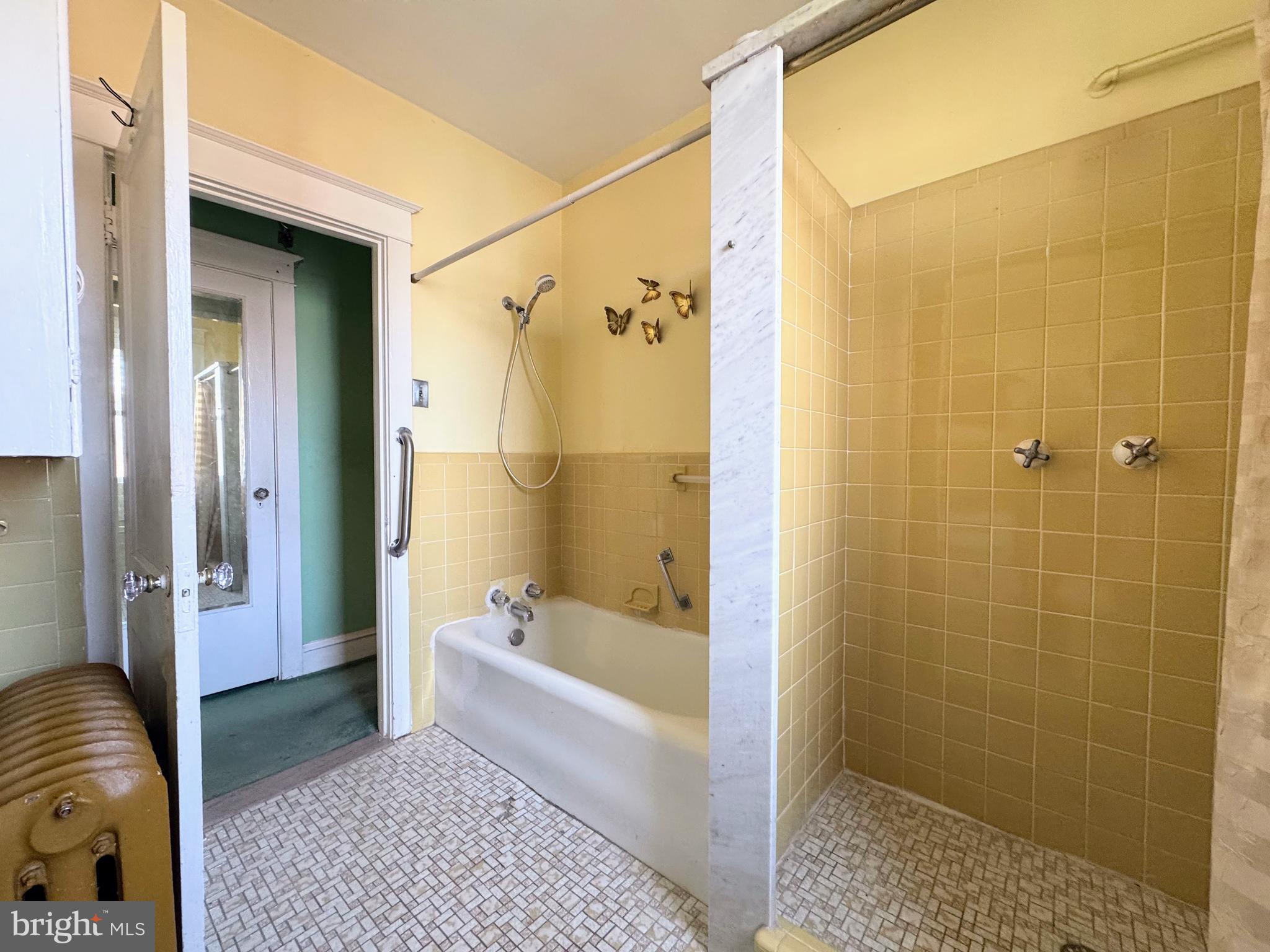 WEST OAK LANE - Residential