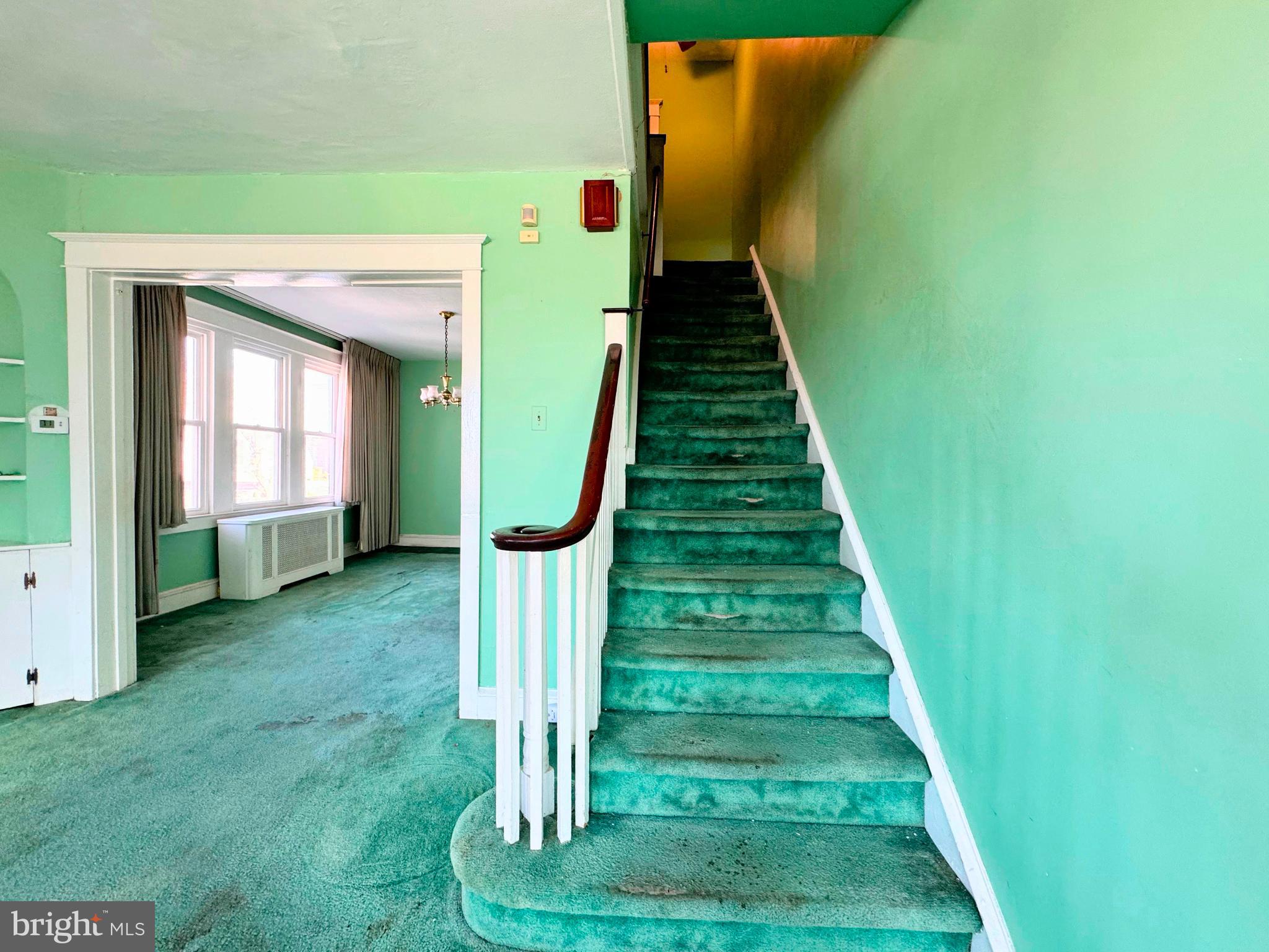 WEST OAK LANE - Residential