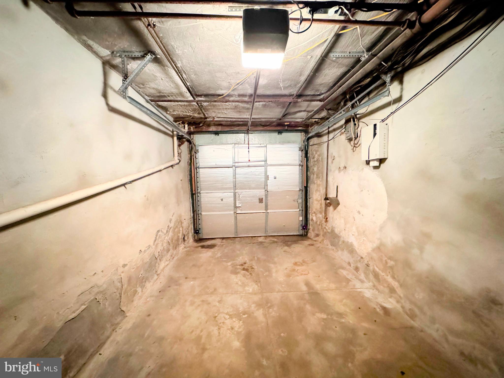 WEST OAK LANE - Residential