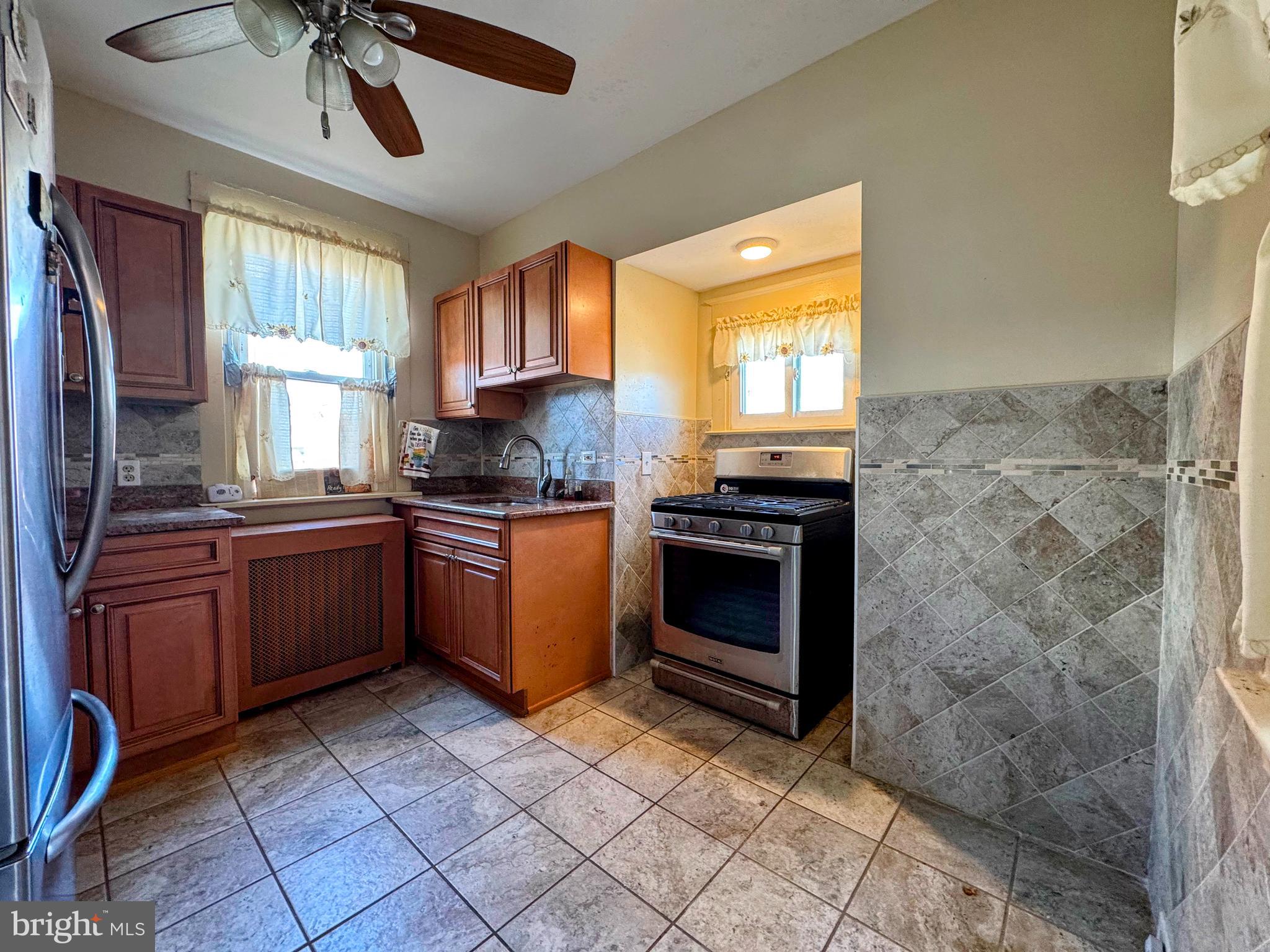 WEST OAK LANE - Residential