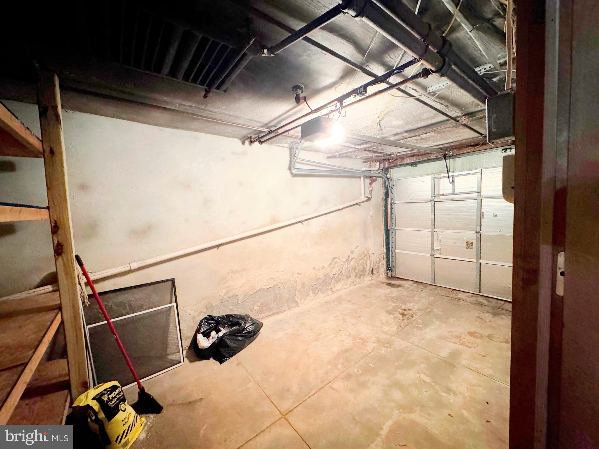 WEST OAK LANE - Residential