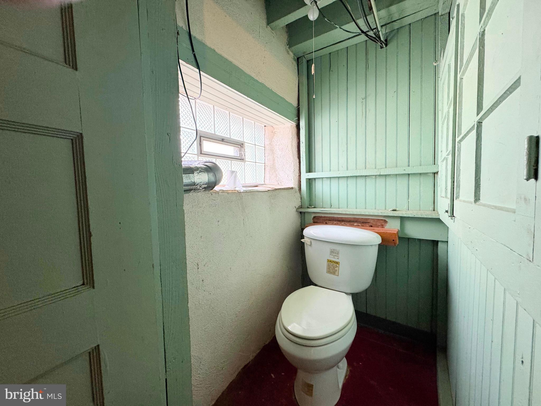 WEST OAK LANE - Residential