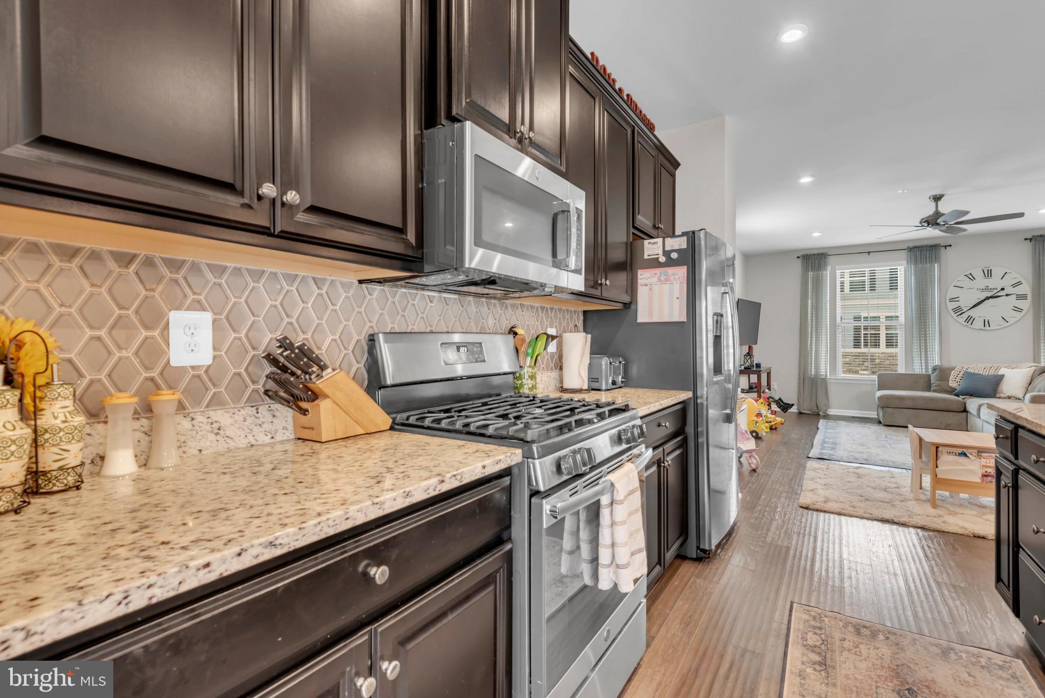 RESERVE AT PONDVIEW - Residential