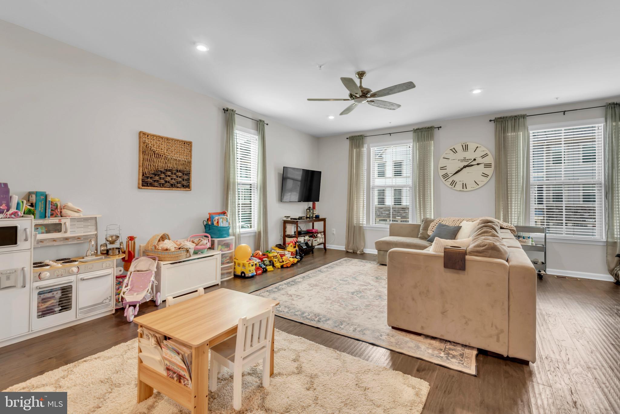 RESERVE AT PONDVIEW - Residential