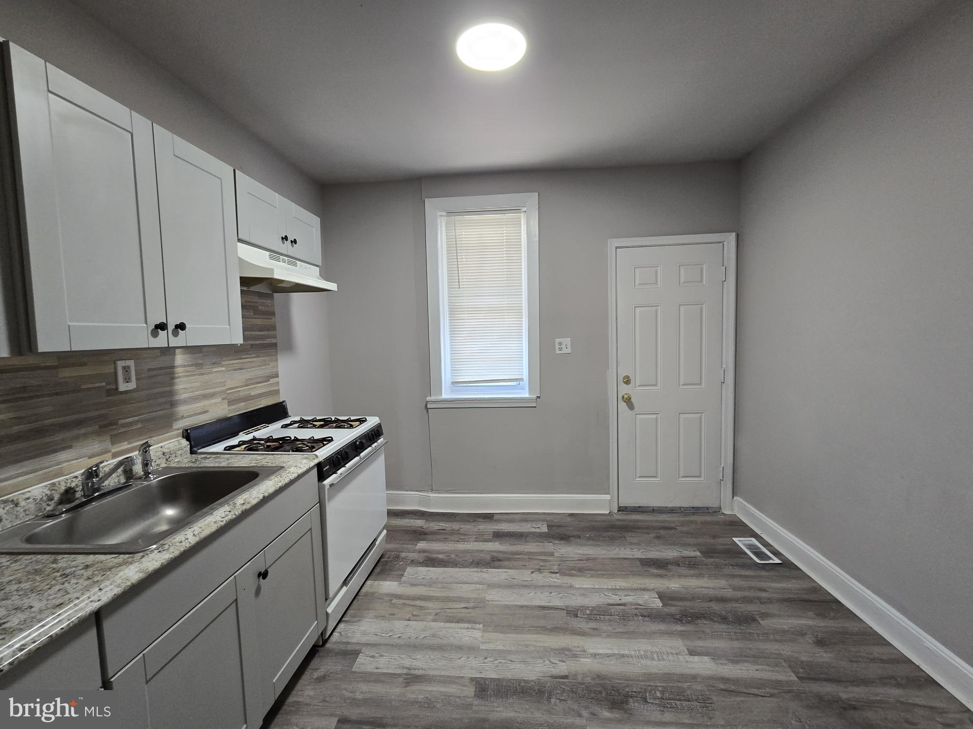 COBBS CREEK - Residential Lease