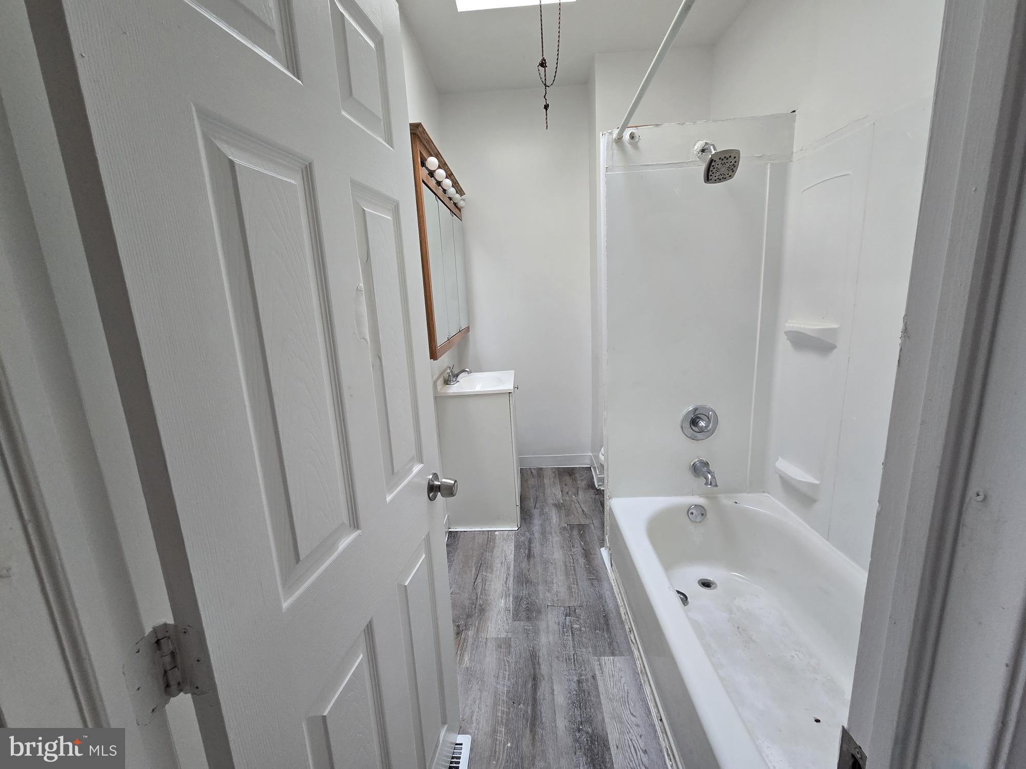 COBBS CREEK - Residential Lease