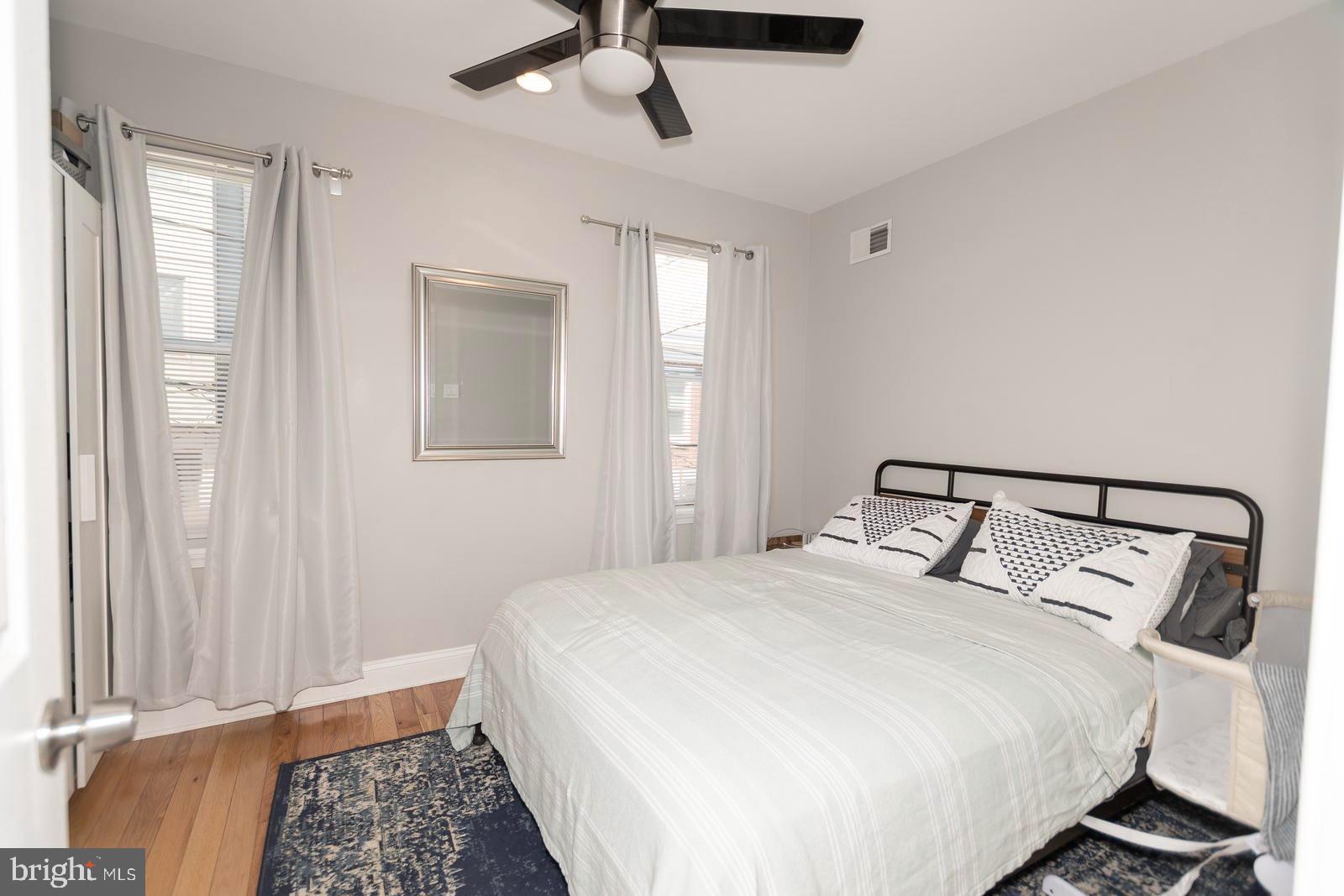 POINT BREEZE - Residential