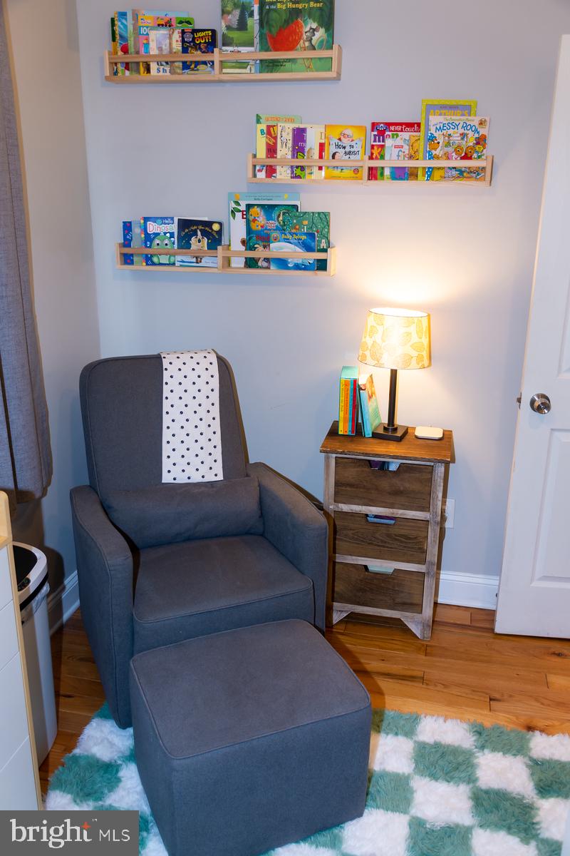 POINT BREEZE - Residential