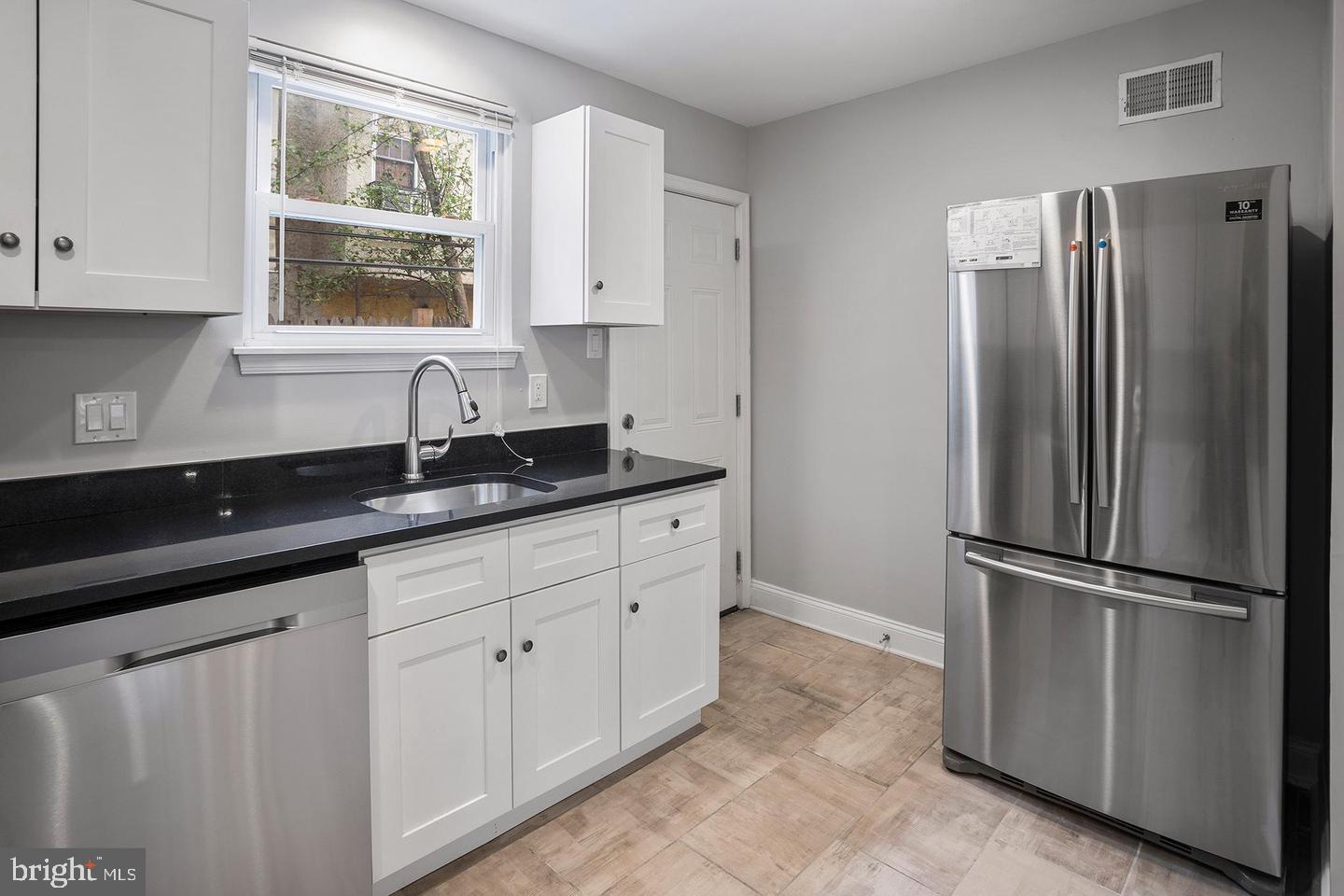 POINT BREEZE - Residential