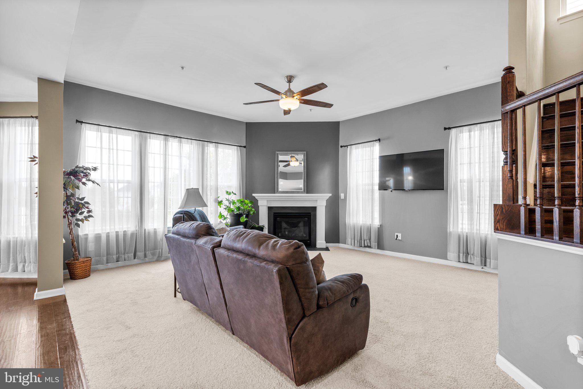 CLOVER RIDGE - Residential