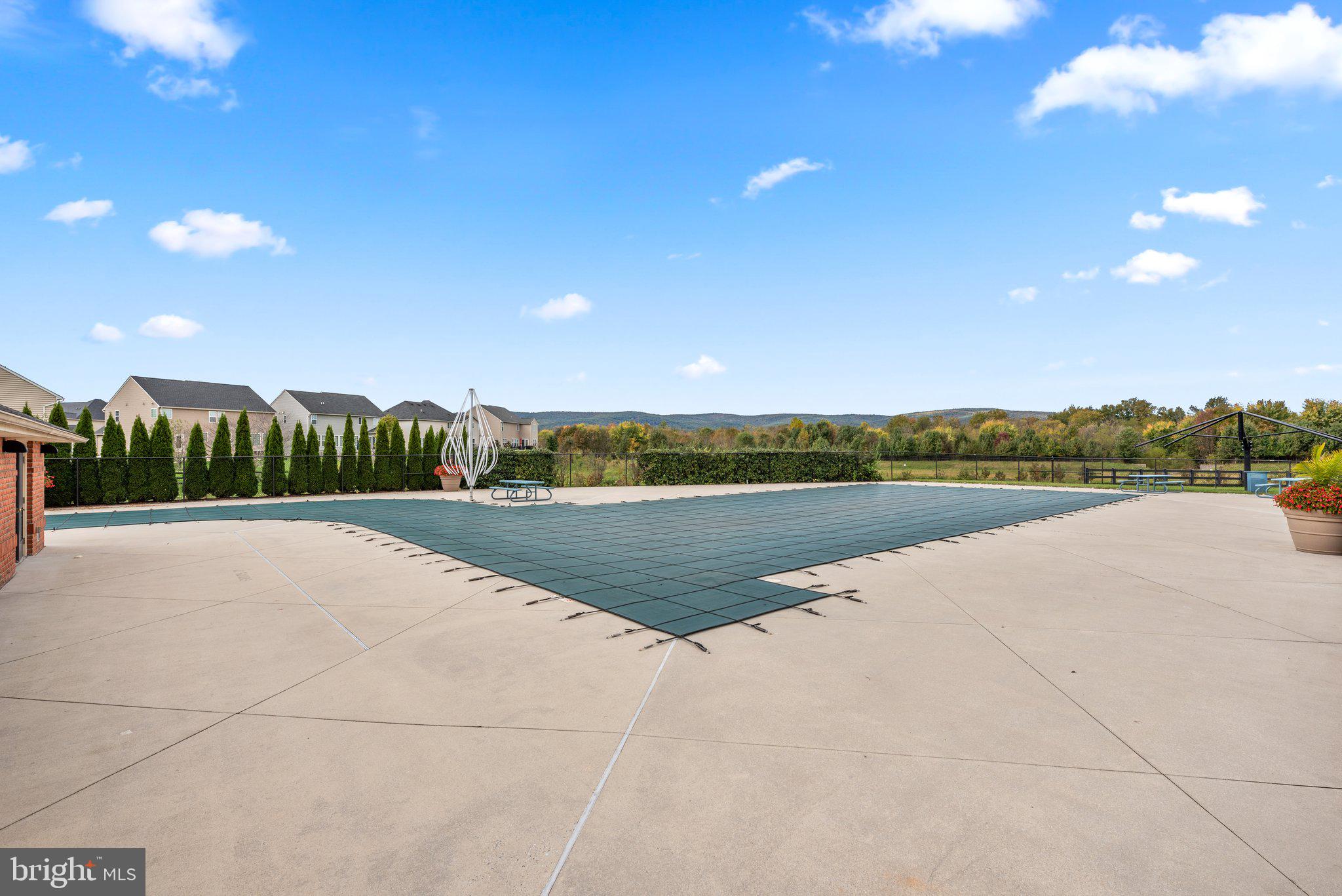 CLOVER RIDGE - Residential